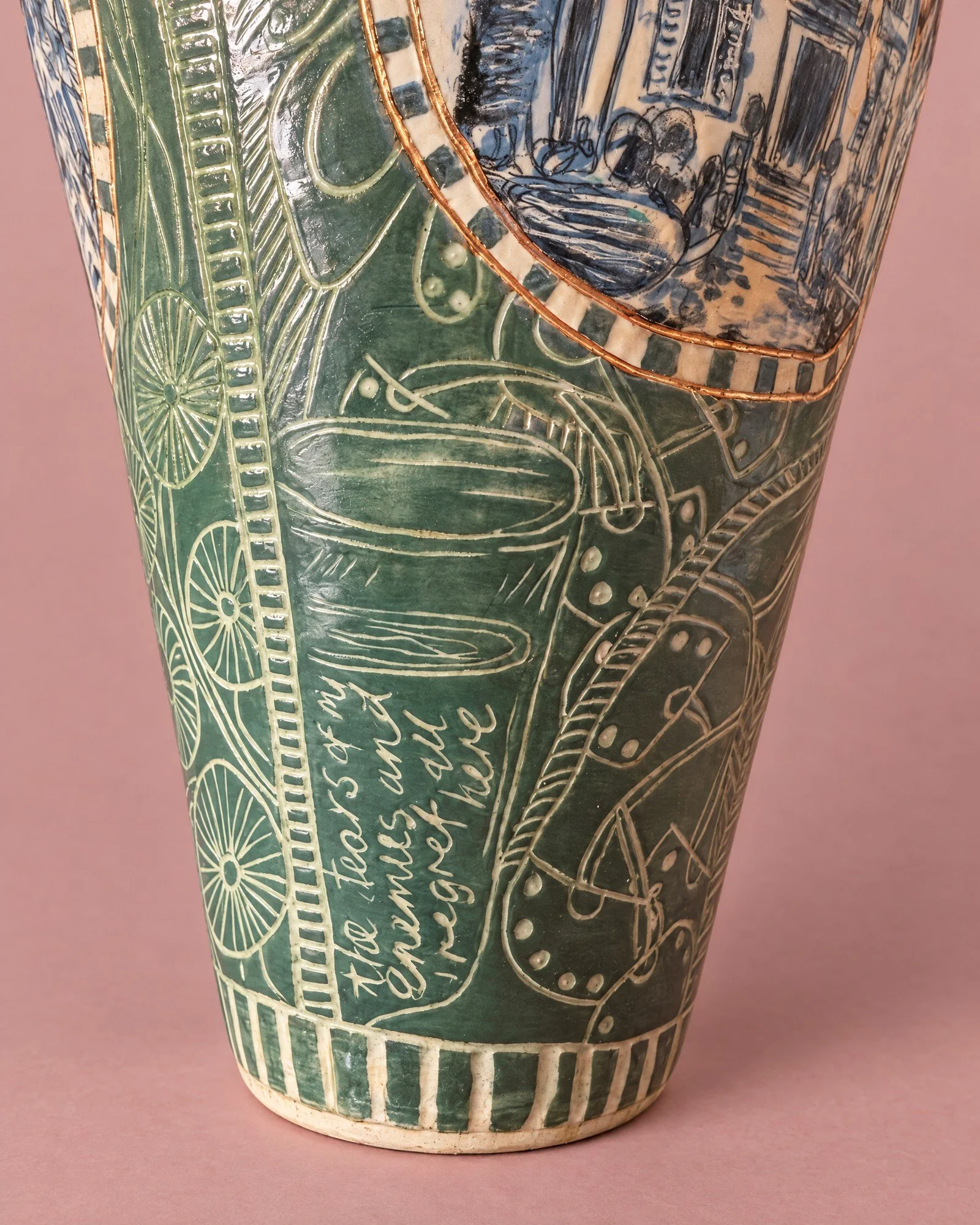tina_ceramic_sgraffito_vase_macro_glass_detail_dusty_rose_4x5.jpg