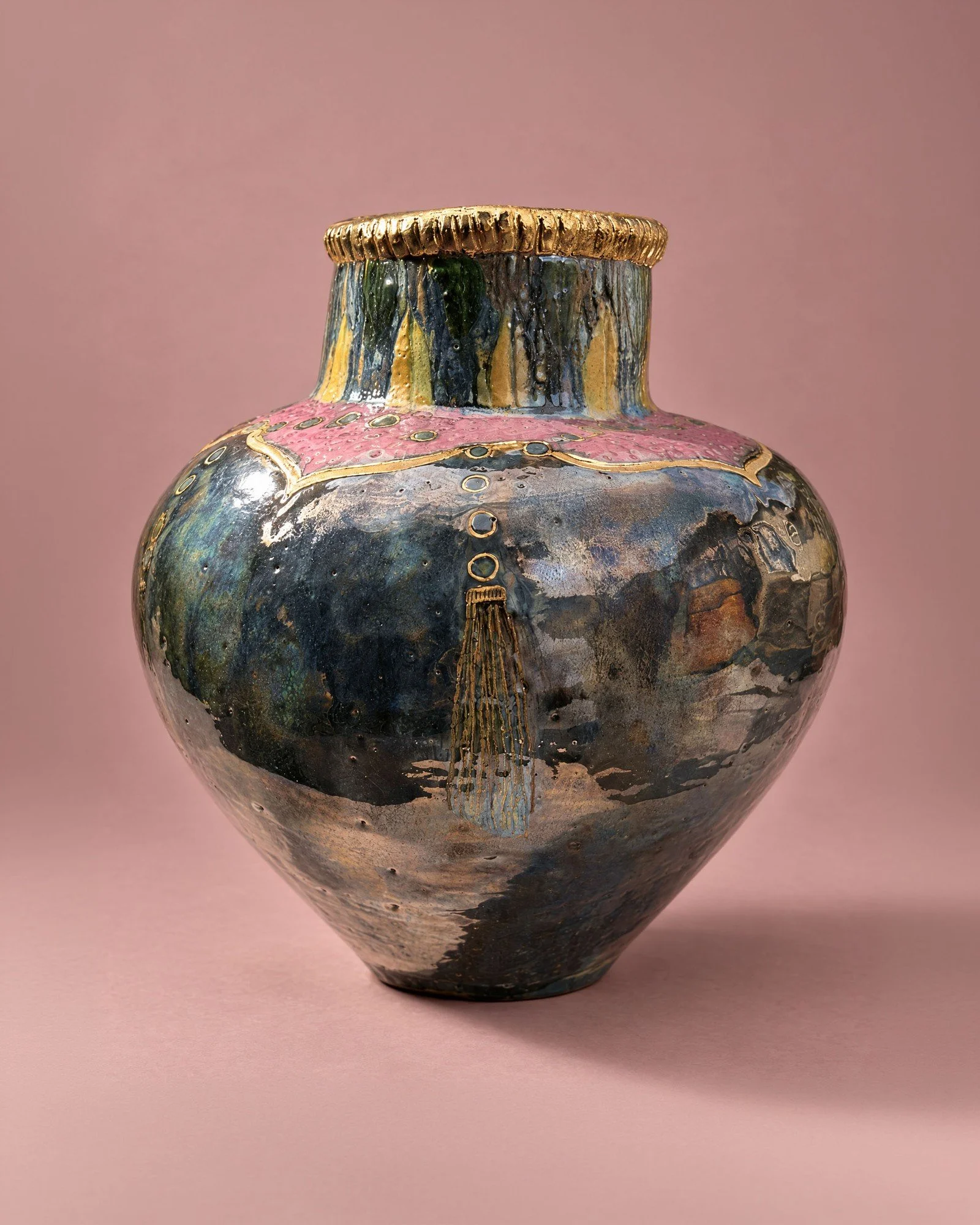 tina-vase-iridescent-lustre-front-rose_4x5.jpg