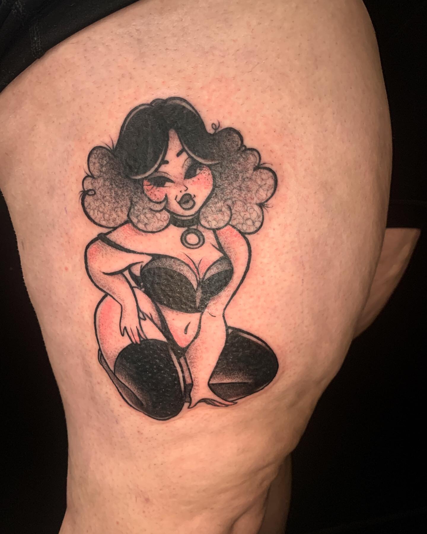 Curly hair cutie!
Done at @vilainstattoo 
.
.
.
***I&rsquo;m only designing tattoos for people who can come to Montreal to get the tattoo. I won&rsquo;t answer messages otherwise. Please don&rsquo;t use my art without my consent.*** *I do not tattoo 