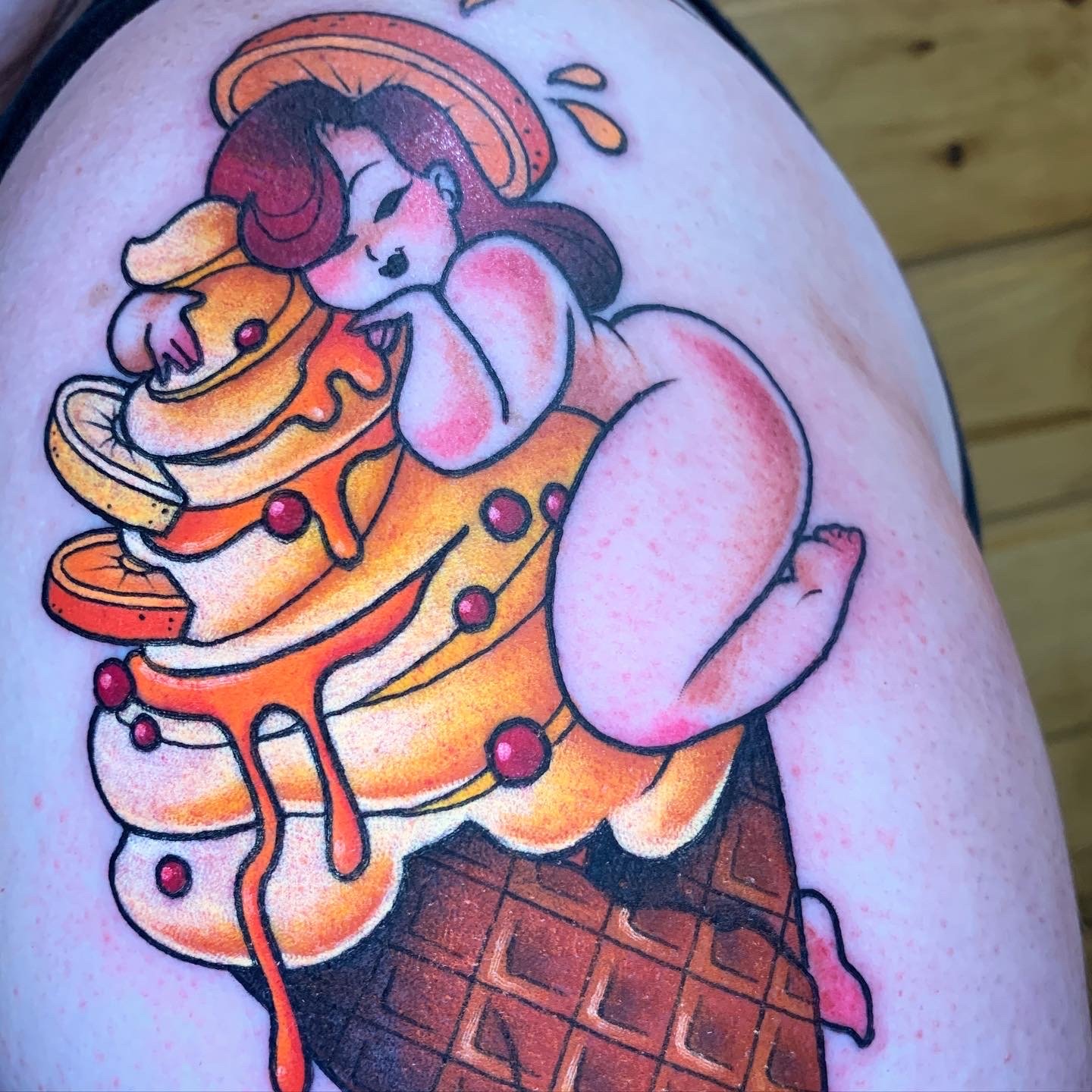 Maybe this will bring a little bit of sun in your day ☀️
📍@opheliatatouage 💌BOOKING ALWAYS OPEN💌 
Currently booking : December - January - February 
DM &bull; EMAIL &bull; FORM 
Link in bio to see all my flashs
💘Comment, like and share please!💘 