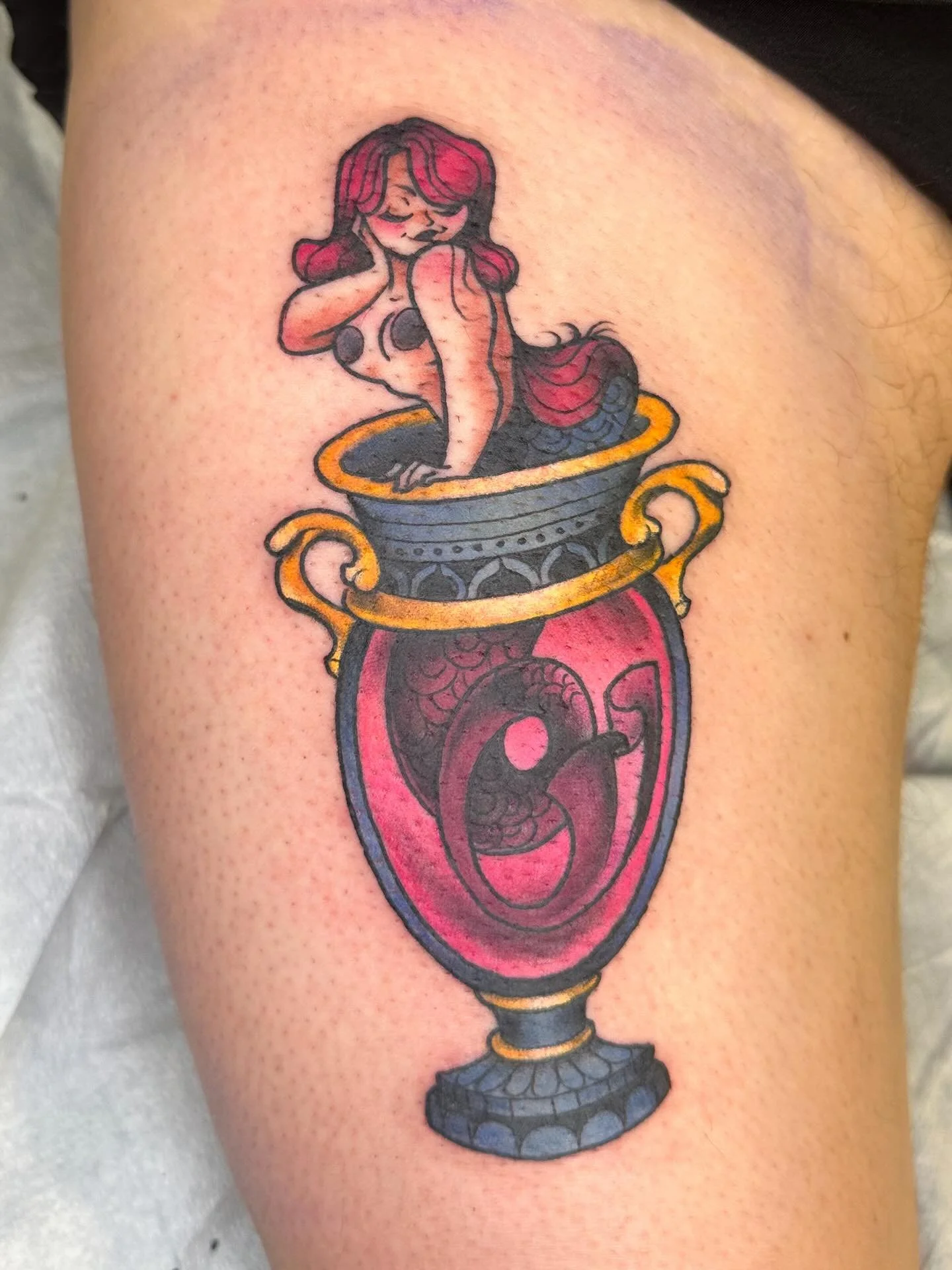 From my most recent flash! I love the colours of these new flash! There are still some left! Dm to book!
📍@opheliatatouage 
💌BOOKING ALWAYS OPEN💌 
Currently booking : FEBRUARY &bull; MARCH &bull; APRIL
DM &bull; EMAIL &bull; FORM 
🪬Link in bio to