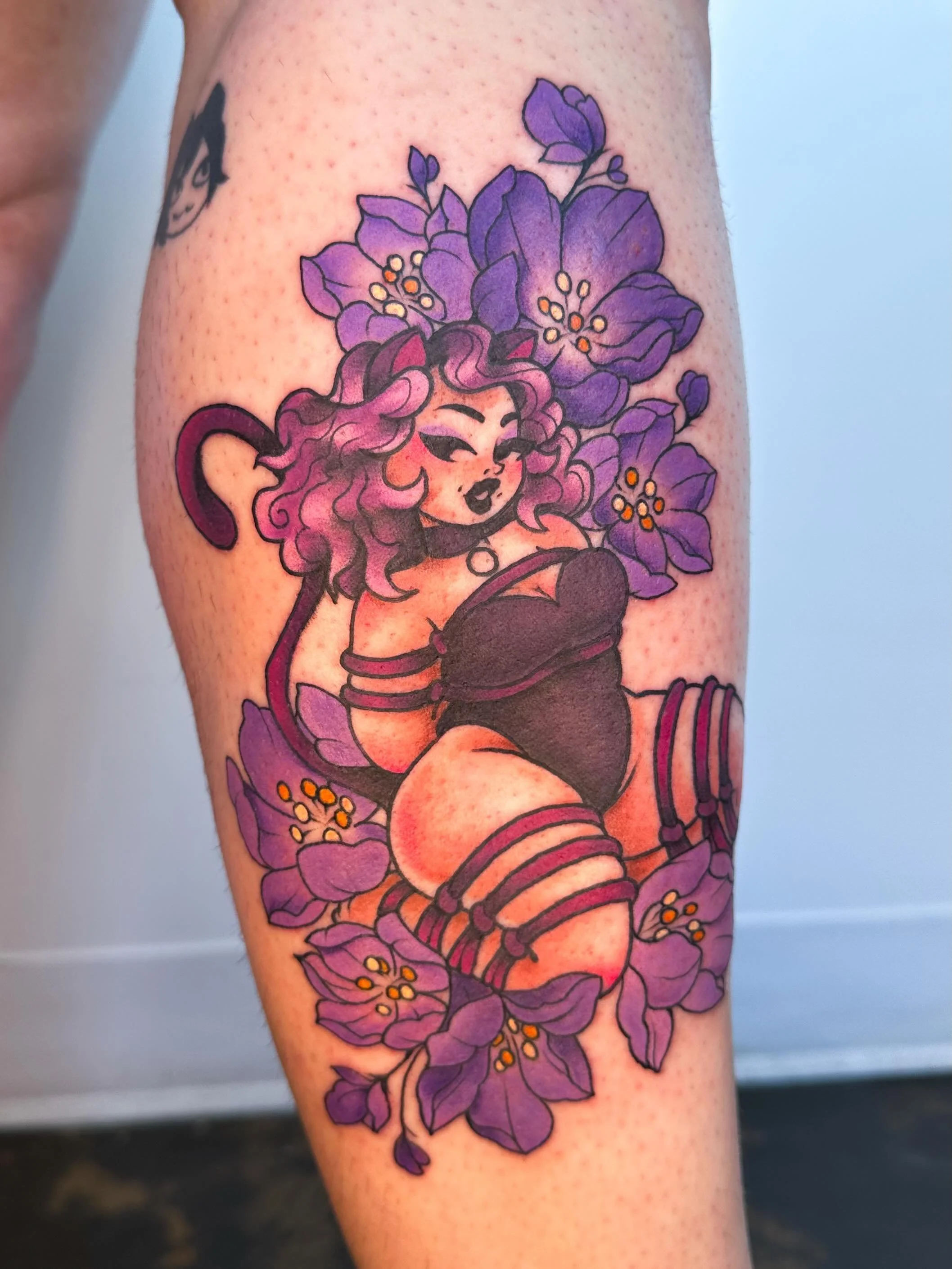 Bondage kitty cat babe in purple 💜
📍@opheliatatouage
💌BOOKING ALWAYS OPEN💌 
Currently booking :  May &bull; June &bull; July
DM &bull; EMAIL &bull; FORM 
🪬Link in bio to see all my flashs🪬 
💘Comment, like and share please!💘
.
.
.
❌I&rsquo;m o