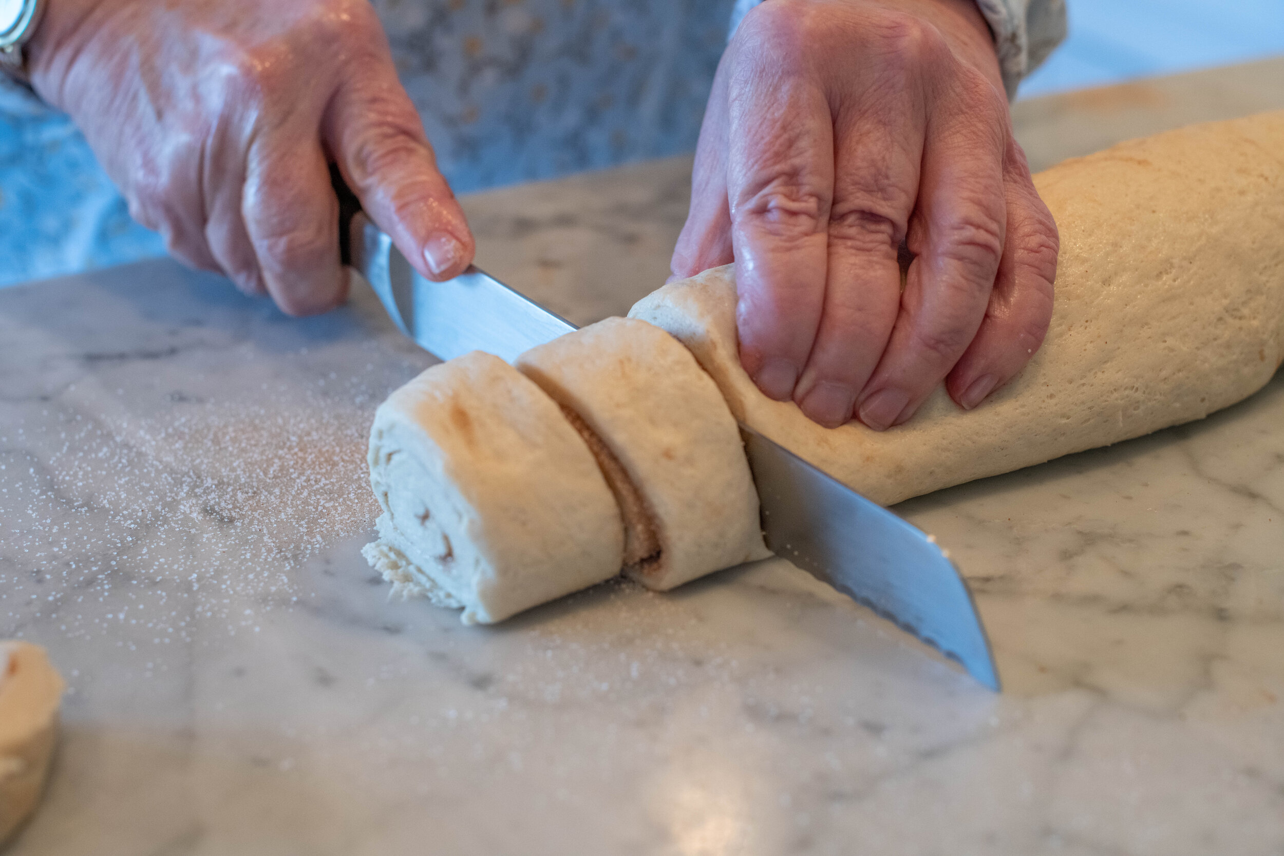 cutting dough-4.jpg