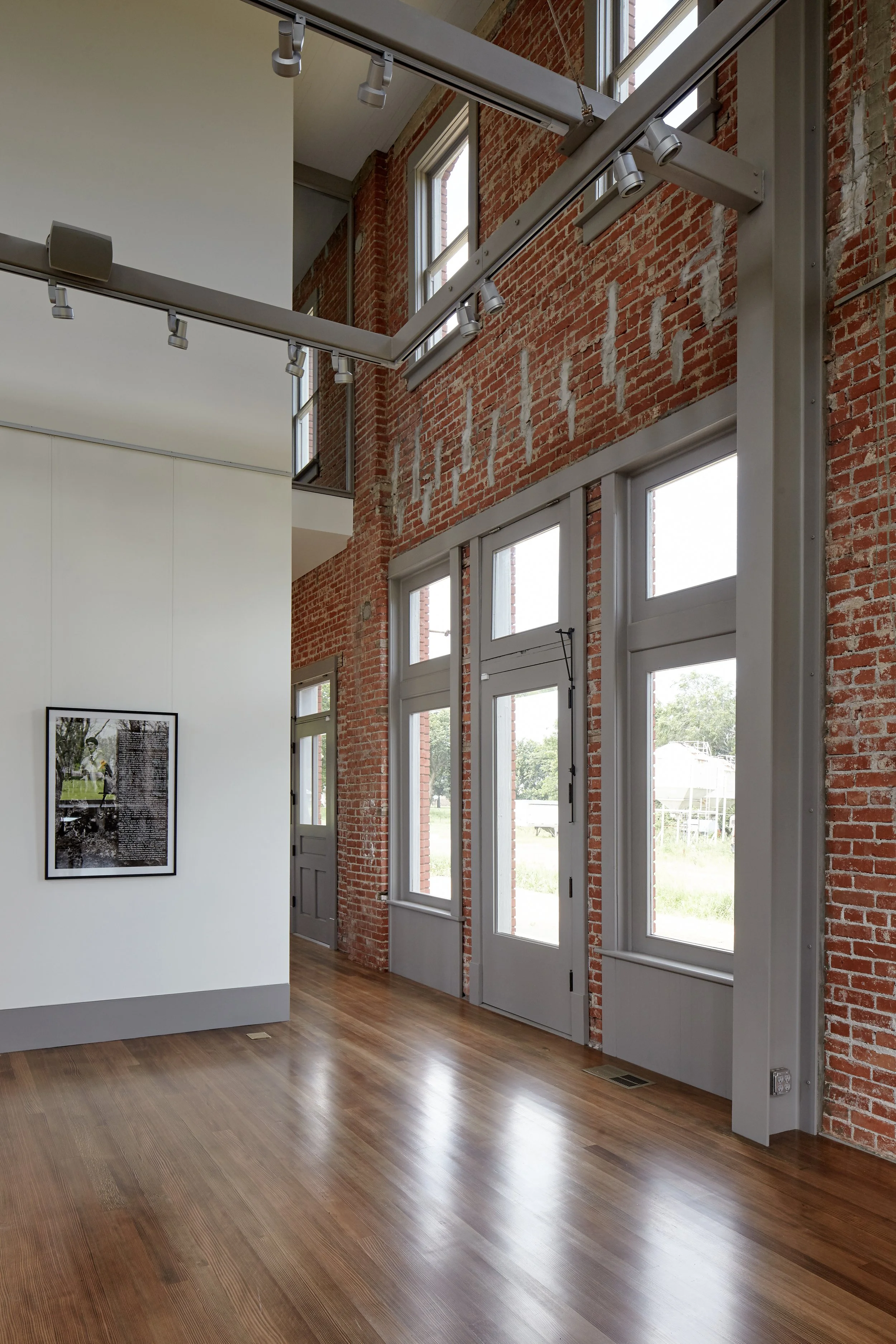 Photo, Mike Sinclair