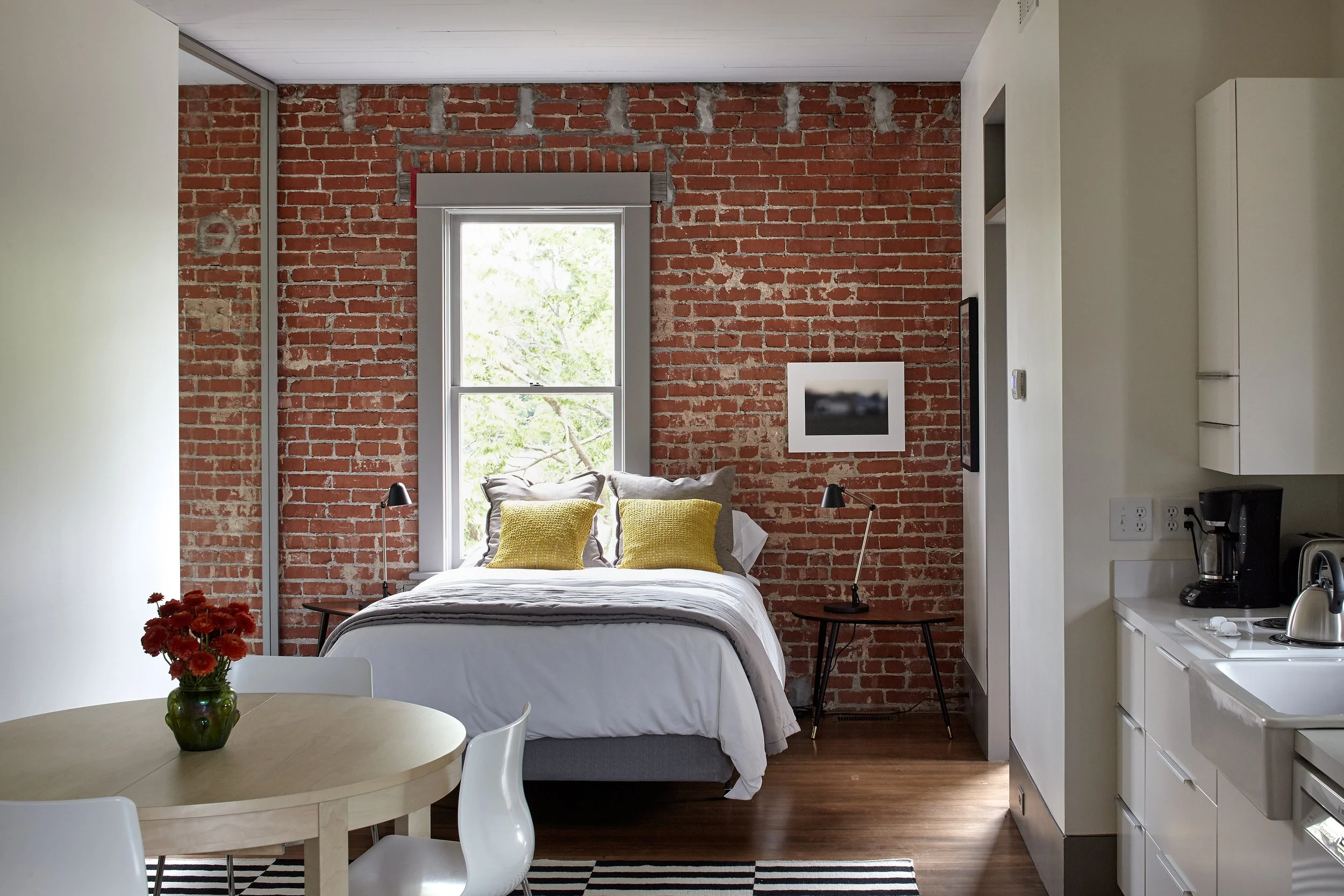 Photo, Mike Sinclair