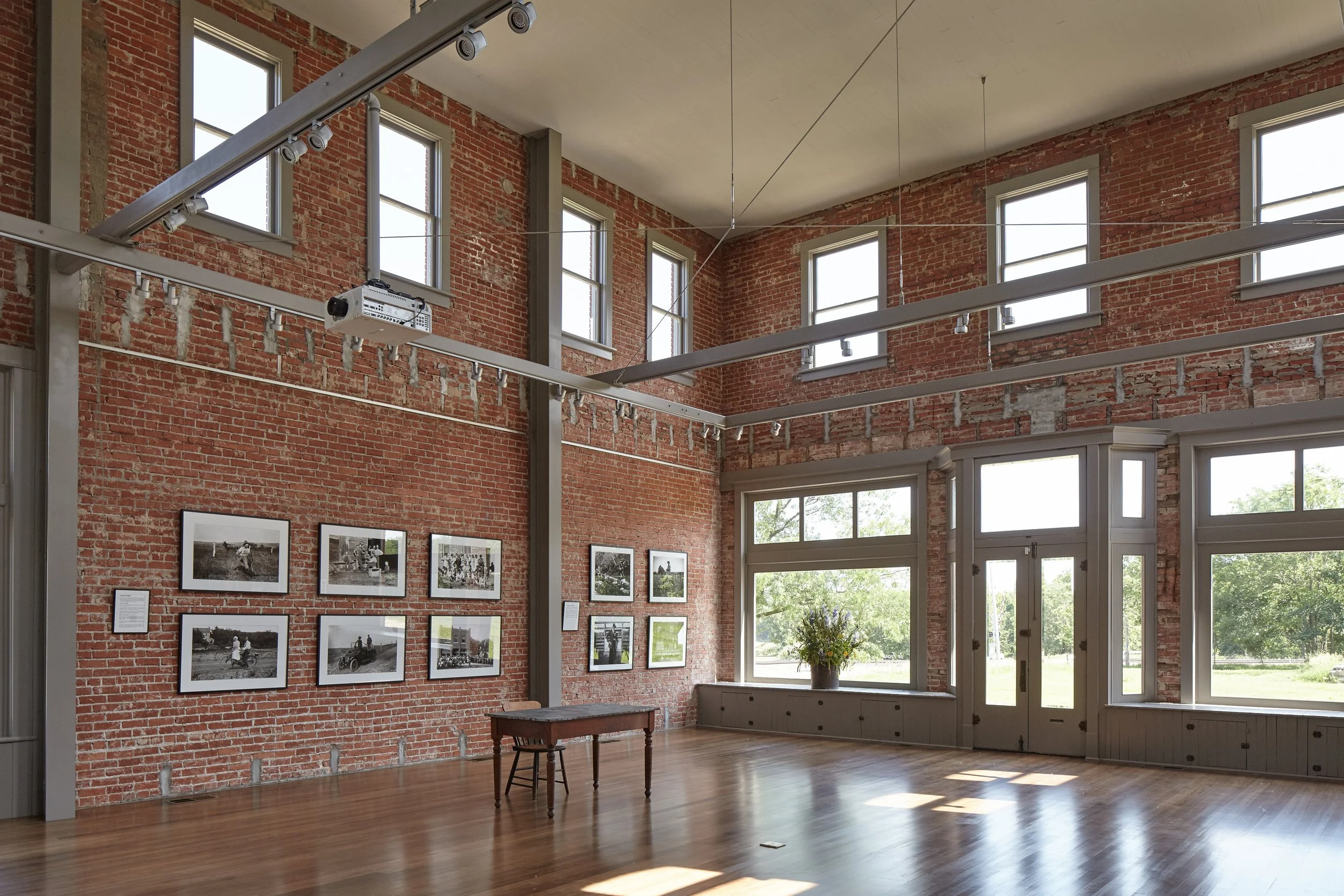 Photo, Mike Sinclair