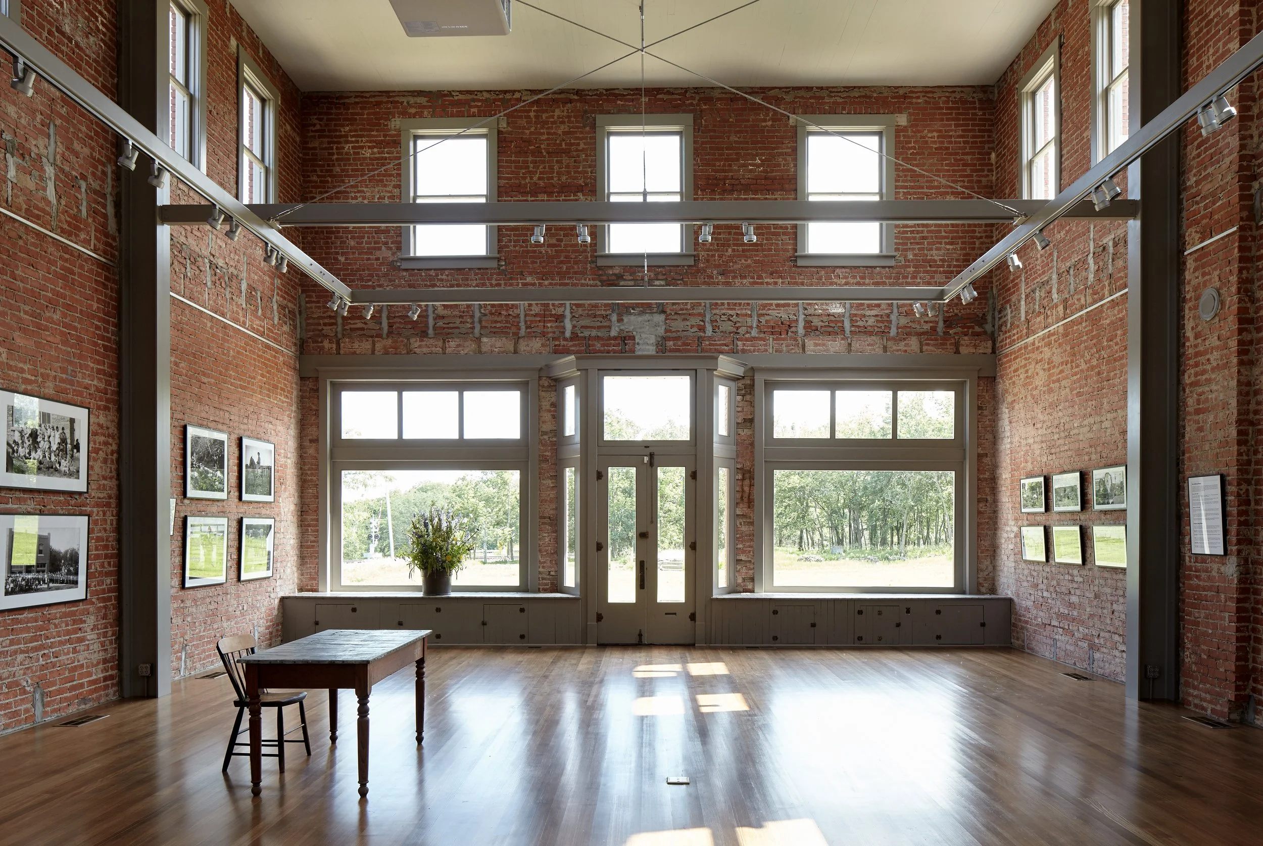 Photo, Mike Sinclair