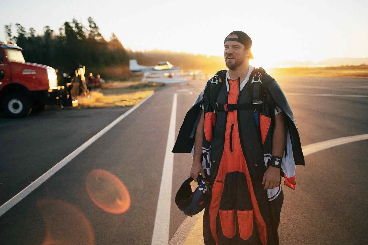 Double Amputee Skydiver Prepares for His First Paralympics
