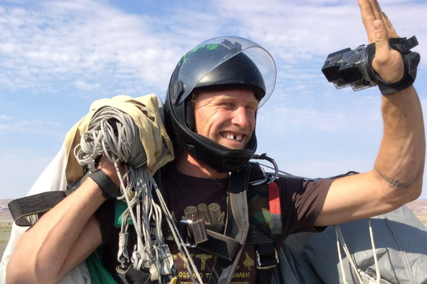 Outdoor Daredevil “Sketchy Andy” Lewis Dies in a BASE-Jumping Accident