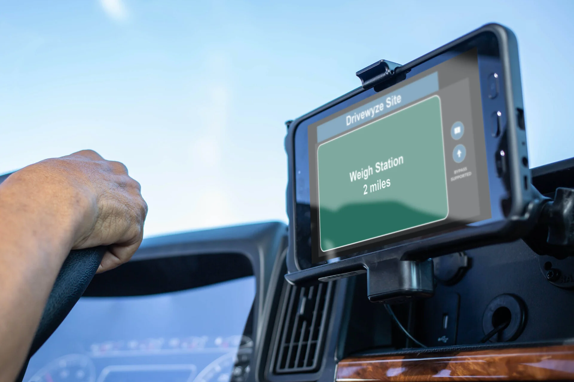 Eleos and Drivewyze Team up to Offer PreClear Weigh Station Bypass Integration