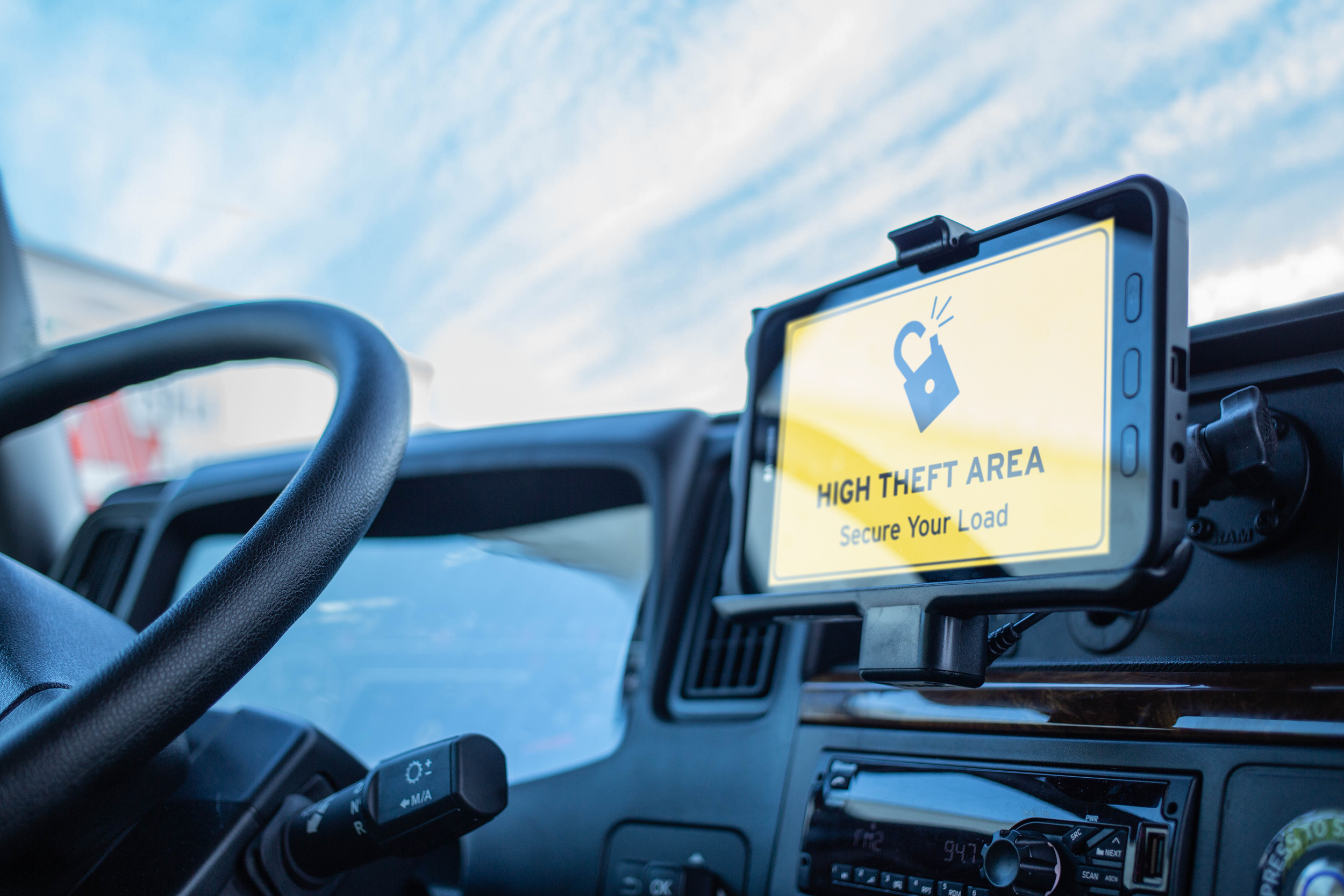 Drivewyze and Verisk Collaborate to Fight Cargo Theft