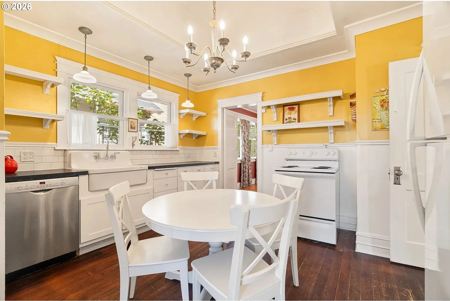 2725 NE28th - 17_cropped.jpg