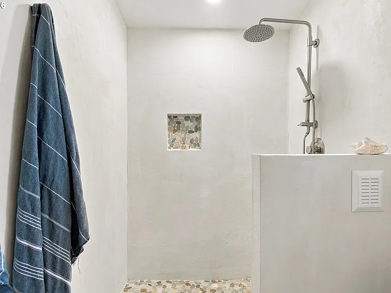 2142 N Humboldt - 35.webp