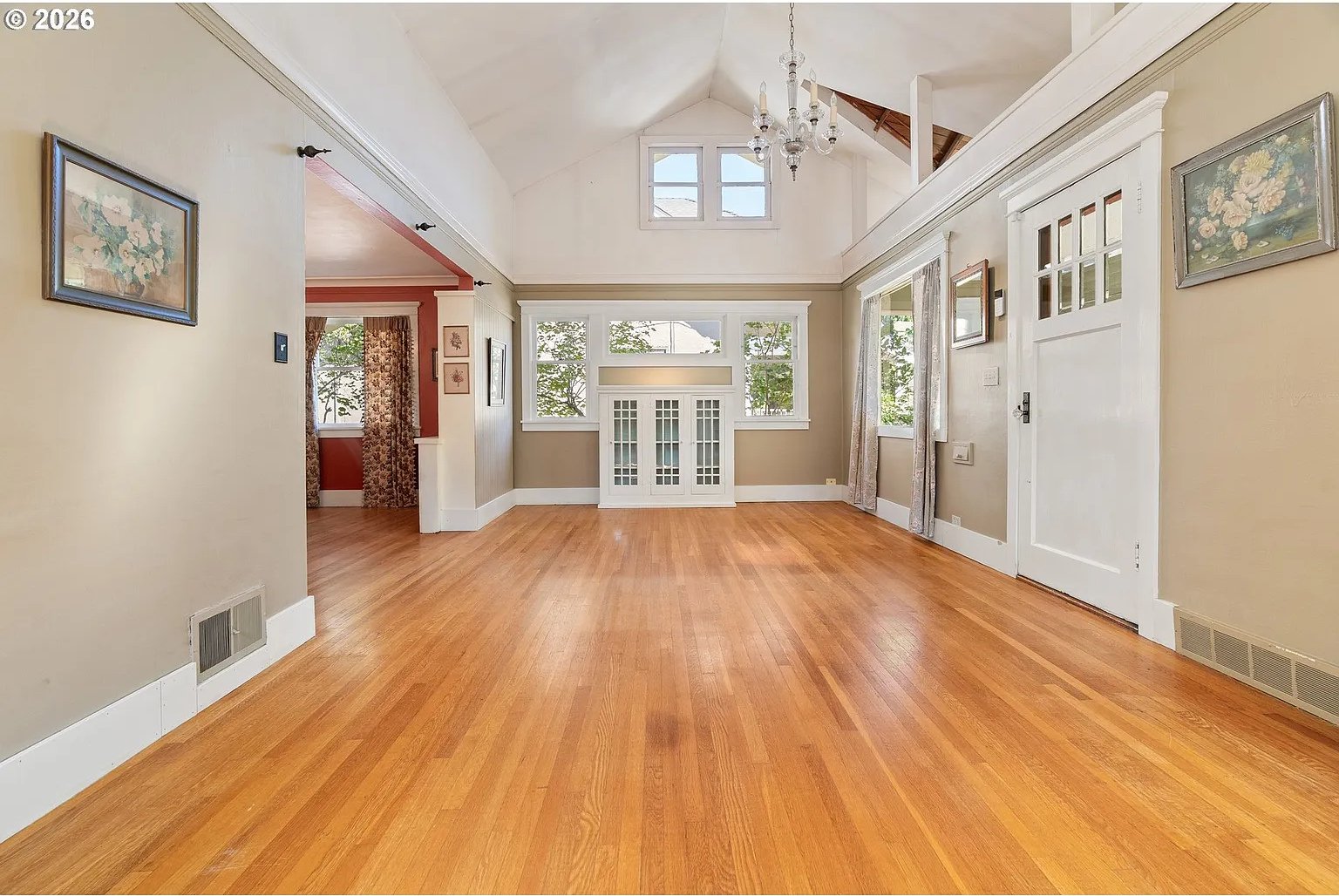2725 NE28th - 11_cropped.jpg