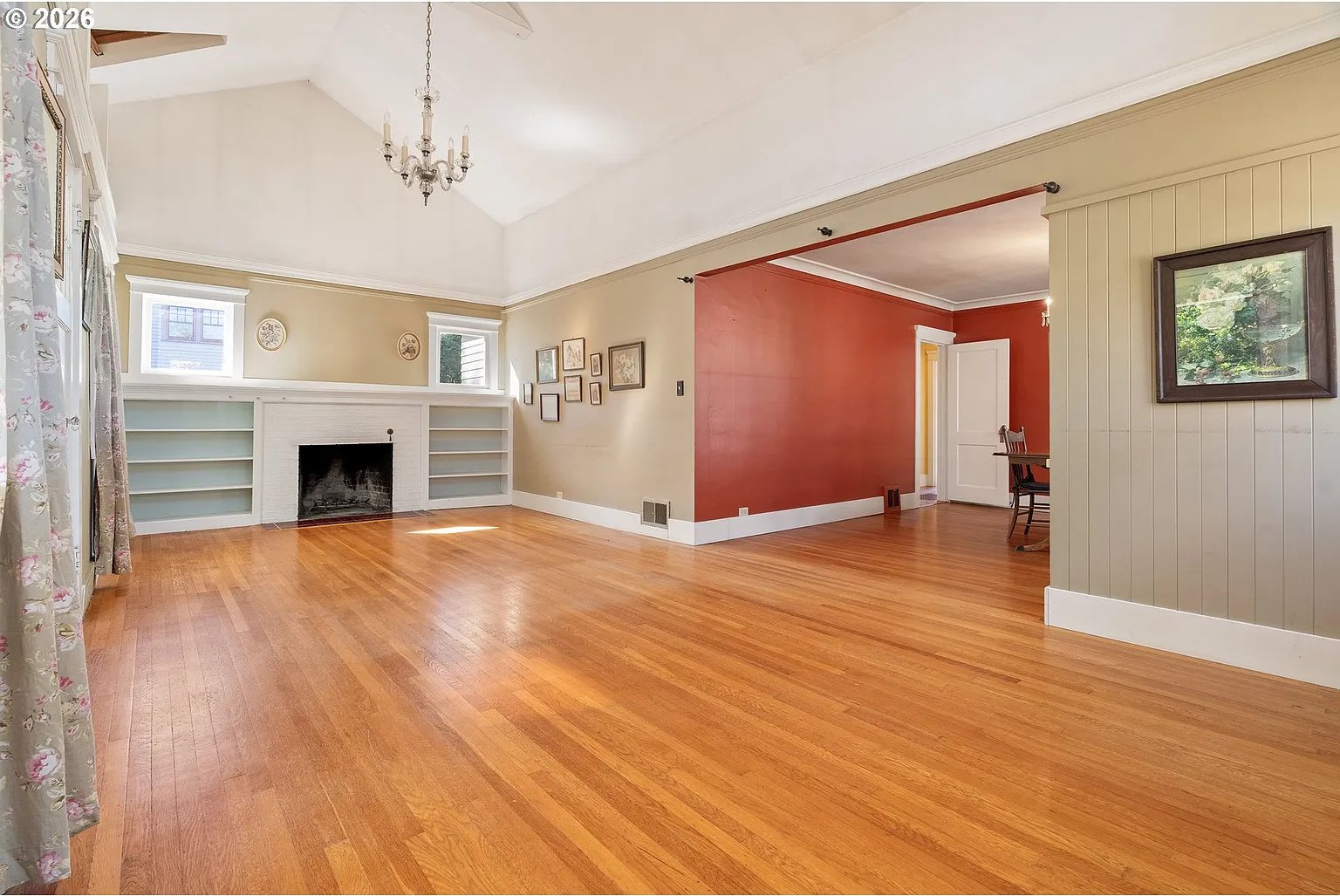 2725 NE28th - 12_cropped.jpg
