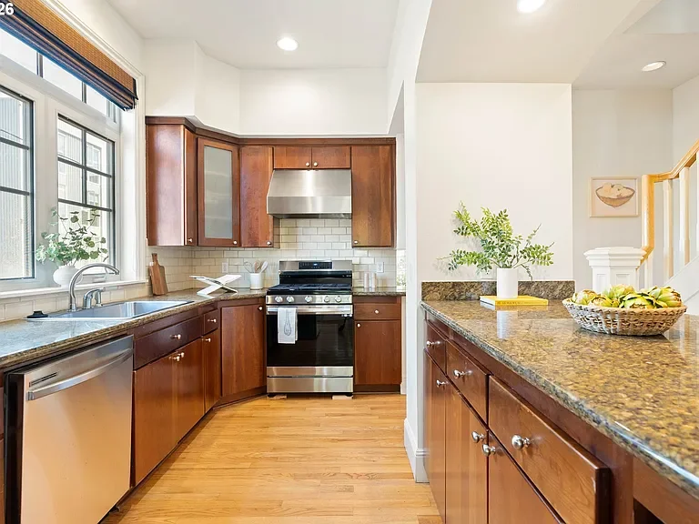 1518 SE 30th - 9.webp