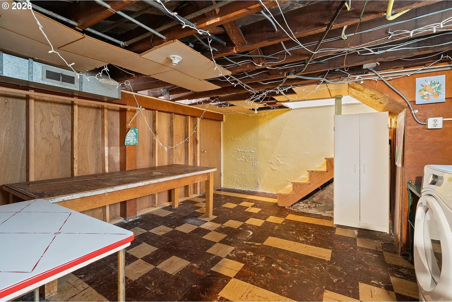 2725 NE28th - 40_cropped.jpg