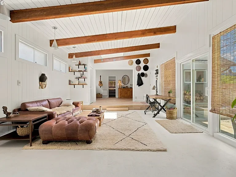 2124 N Humboldt - 3.webp