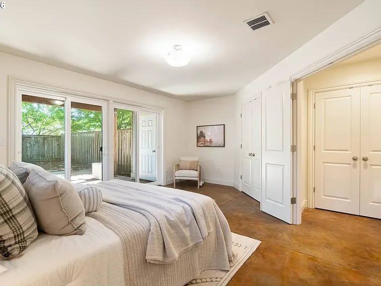 1518 SE 30th - 42.webp