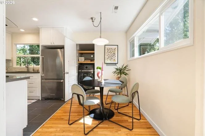 9244 N Allegheny Ave - 12.jpg