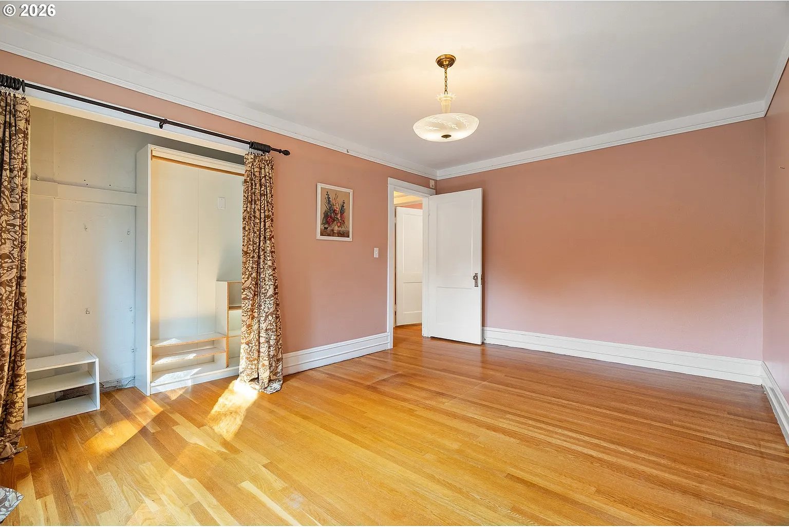 2725 NE28th - 26_cropped.jpg