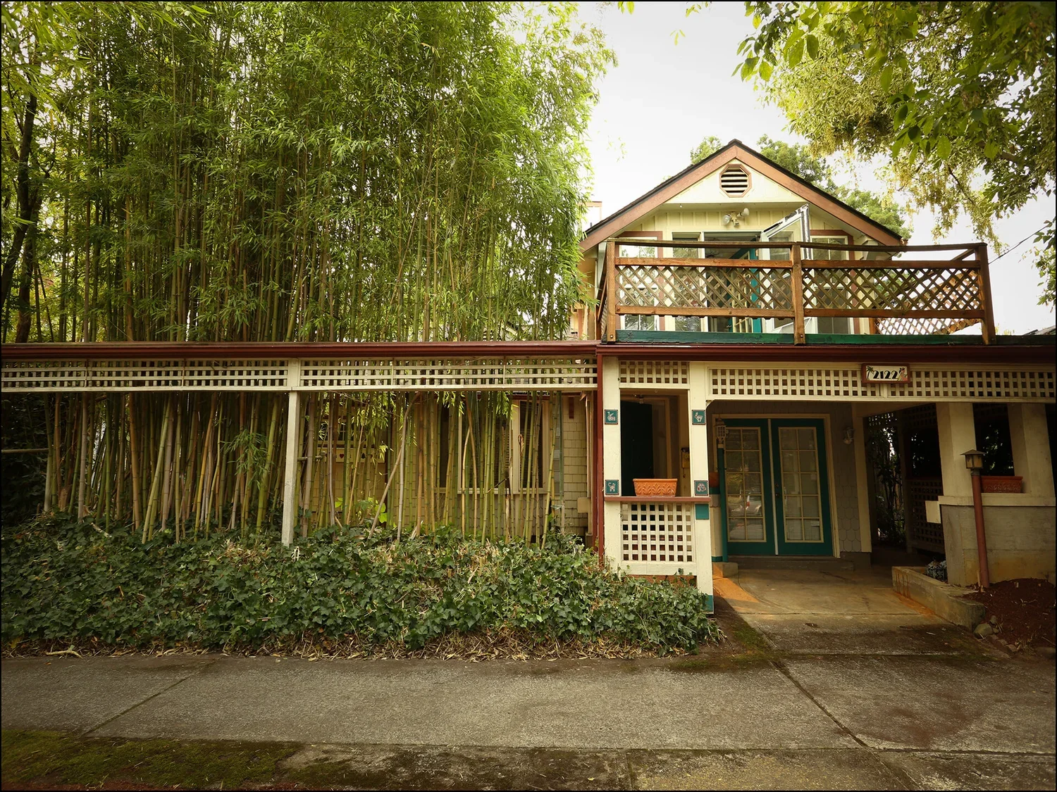 2112 N Emerson.webp