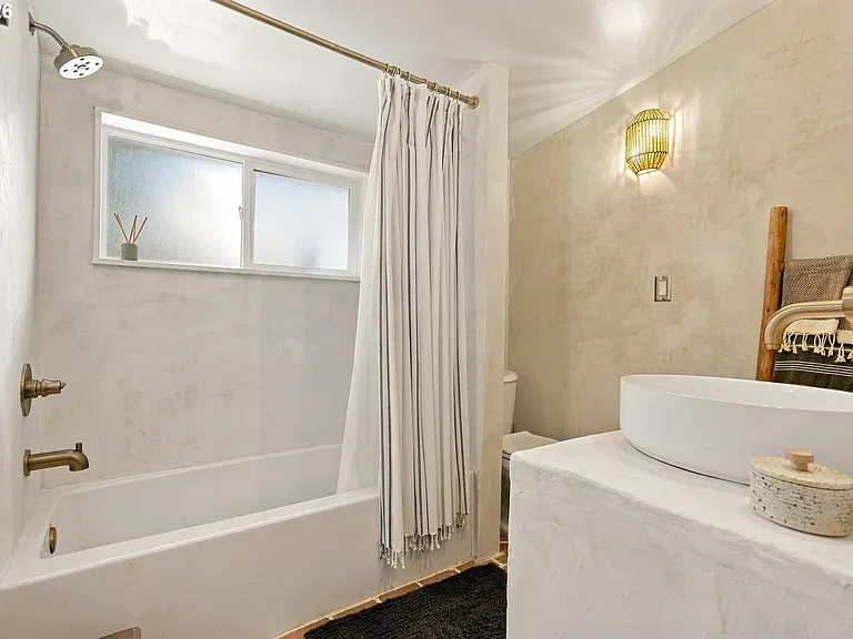 2142 N Humboldt - 23.webp