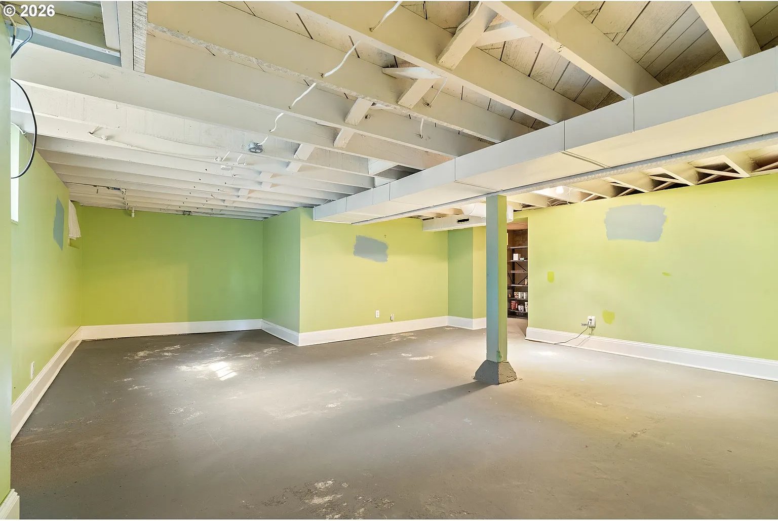 2725 NE28th - 39_cropped.jpg