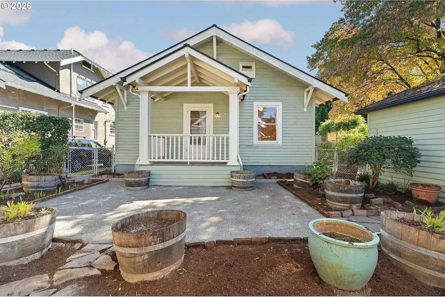 2725 NE28th - 34_cropped.jpg