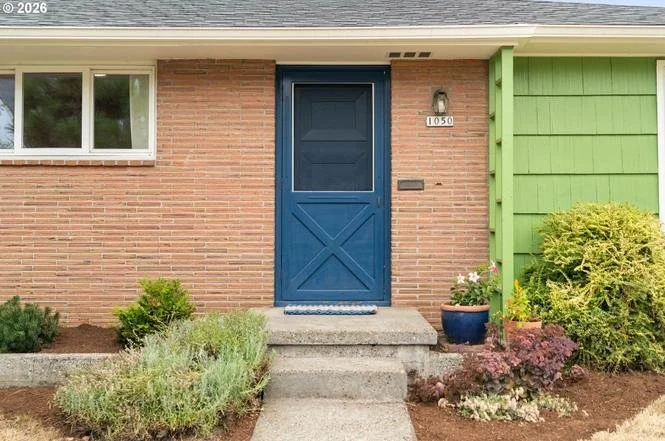 1050 SE 73rd Ave - 2.jpg