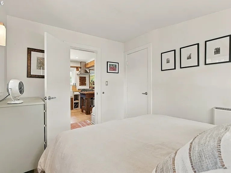 2142 N Humboldt - 29.webp