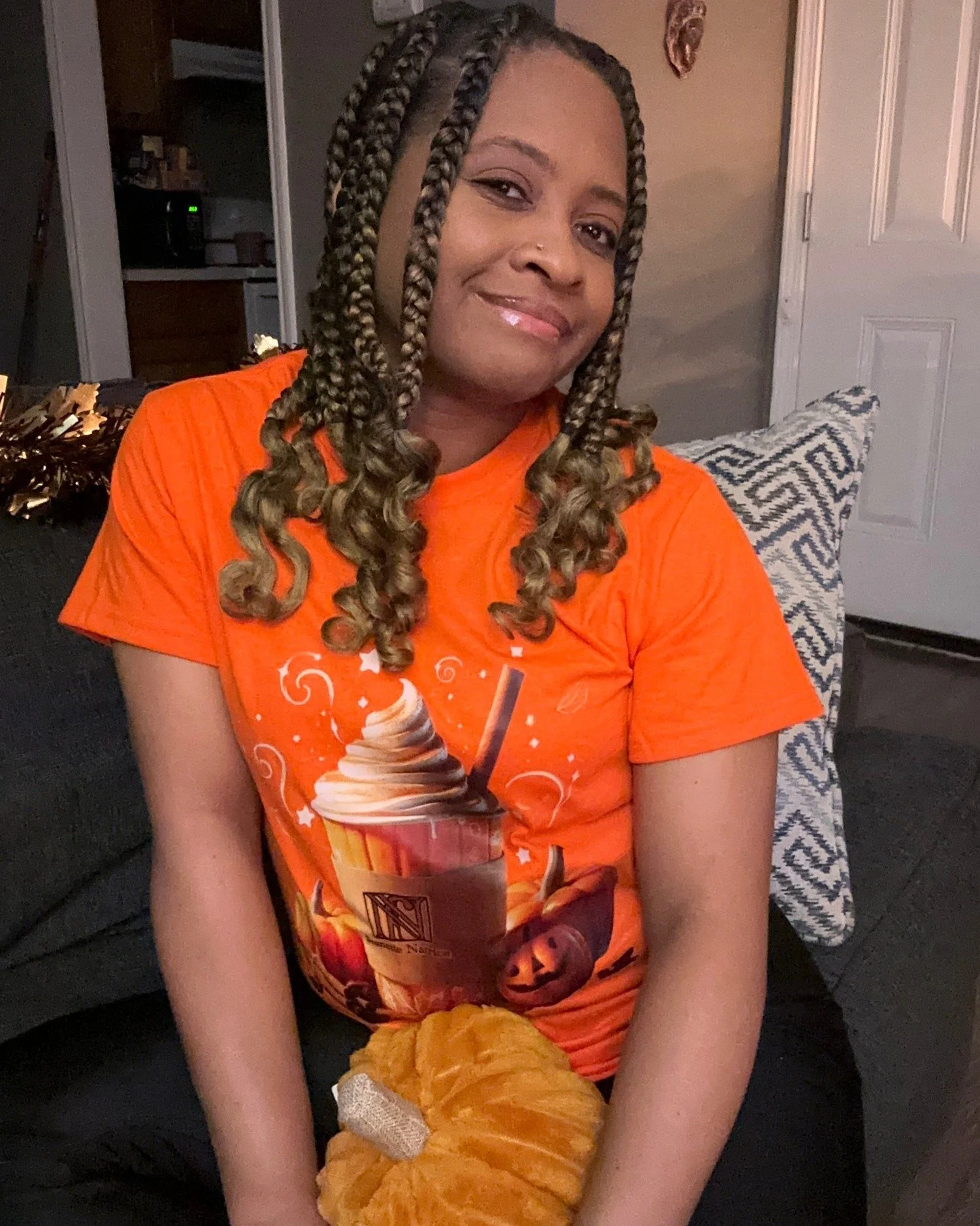 Fall vibes meet all-day comfort 🍂☕️ The Pumpkin Spice Tee blends a modern classic fit with moisture-management fabric to keep you cool and comfy wherever the season takes you. Soft, breathable, and made for those who live for sweater weather energy&