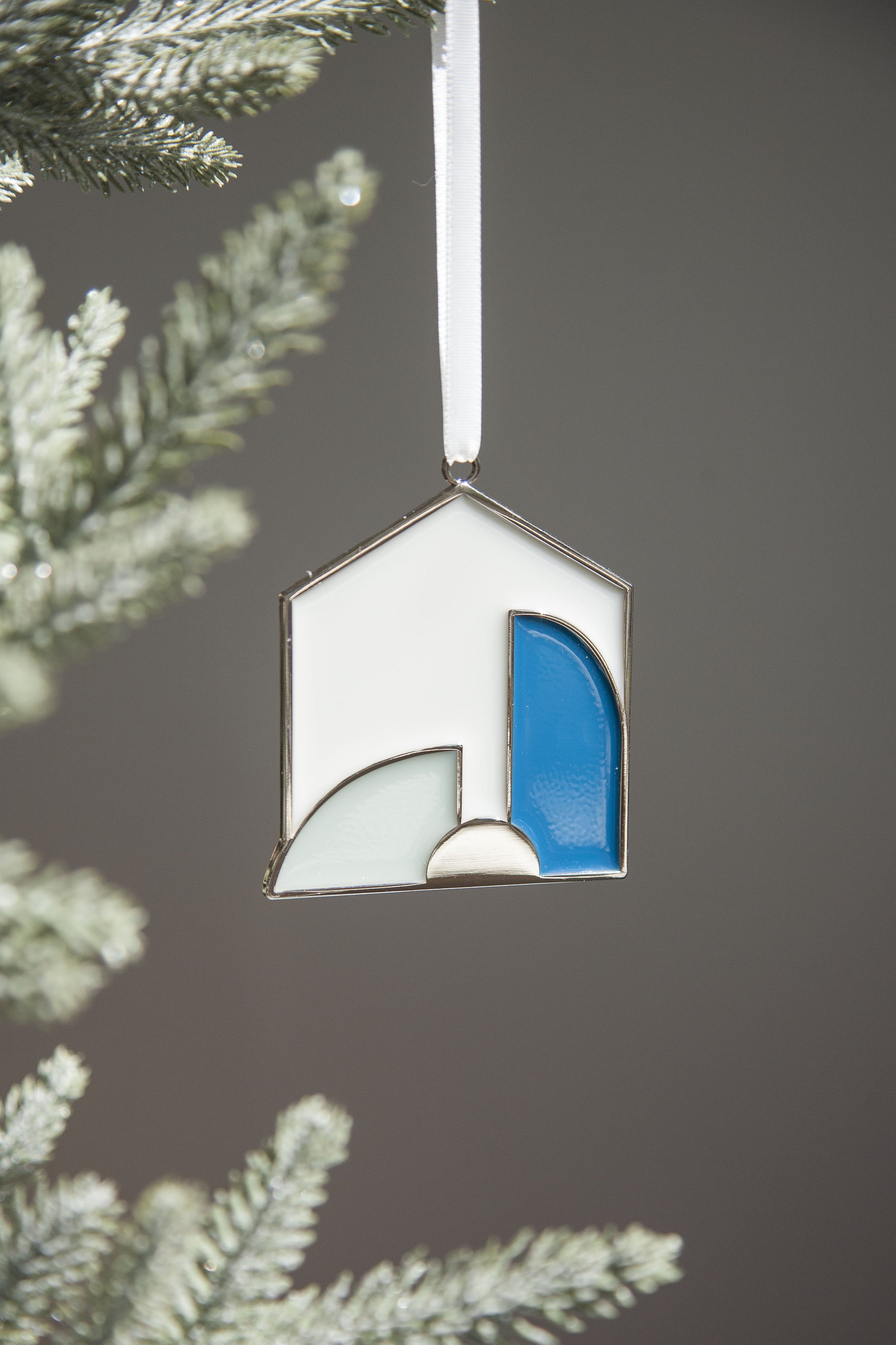 SZKLO GLASS - MODERN NATIVITY ORNAMENT - 19.jpg