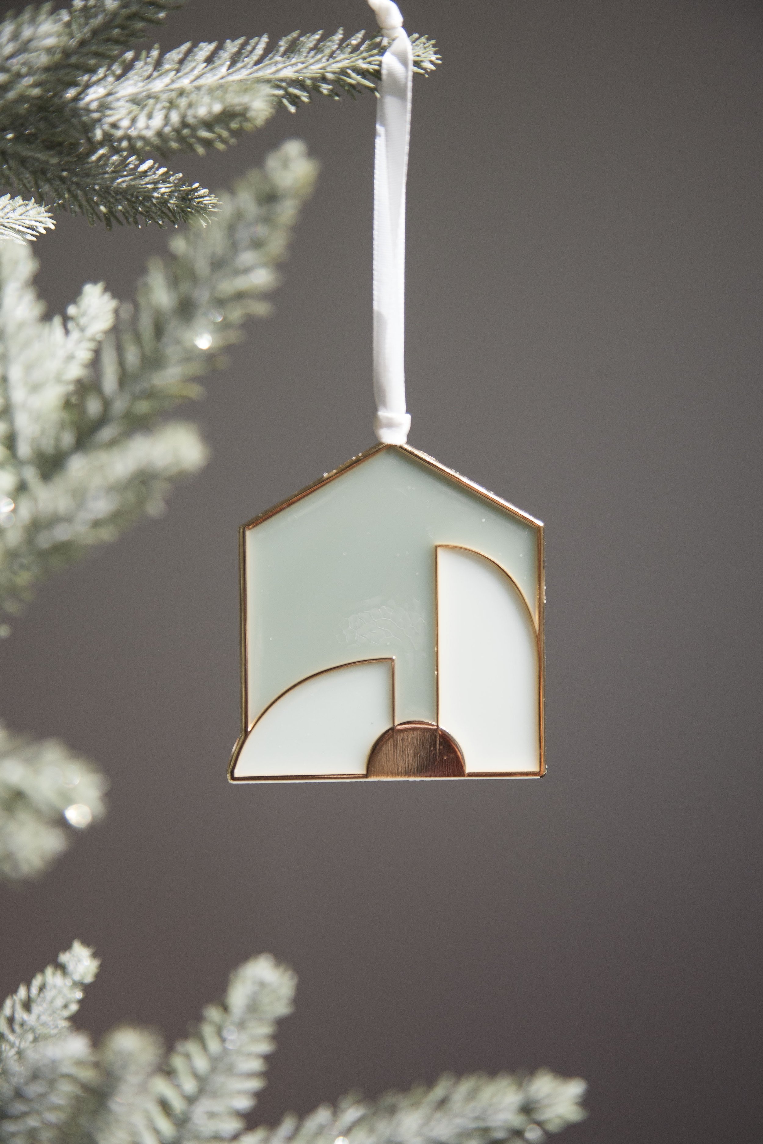 SZKLO GLASS - MODERN NATIVITY ORNAMENT - 18.jpg