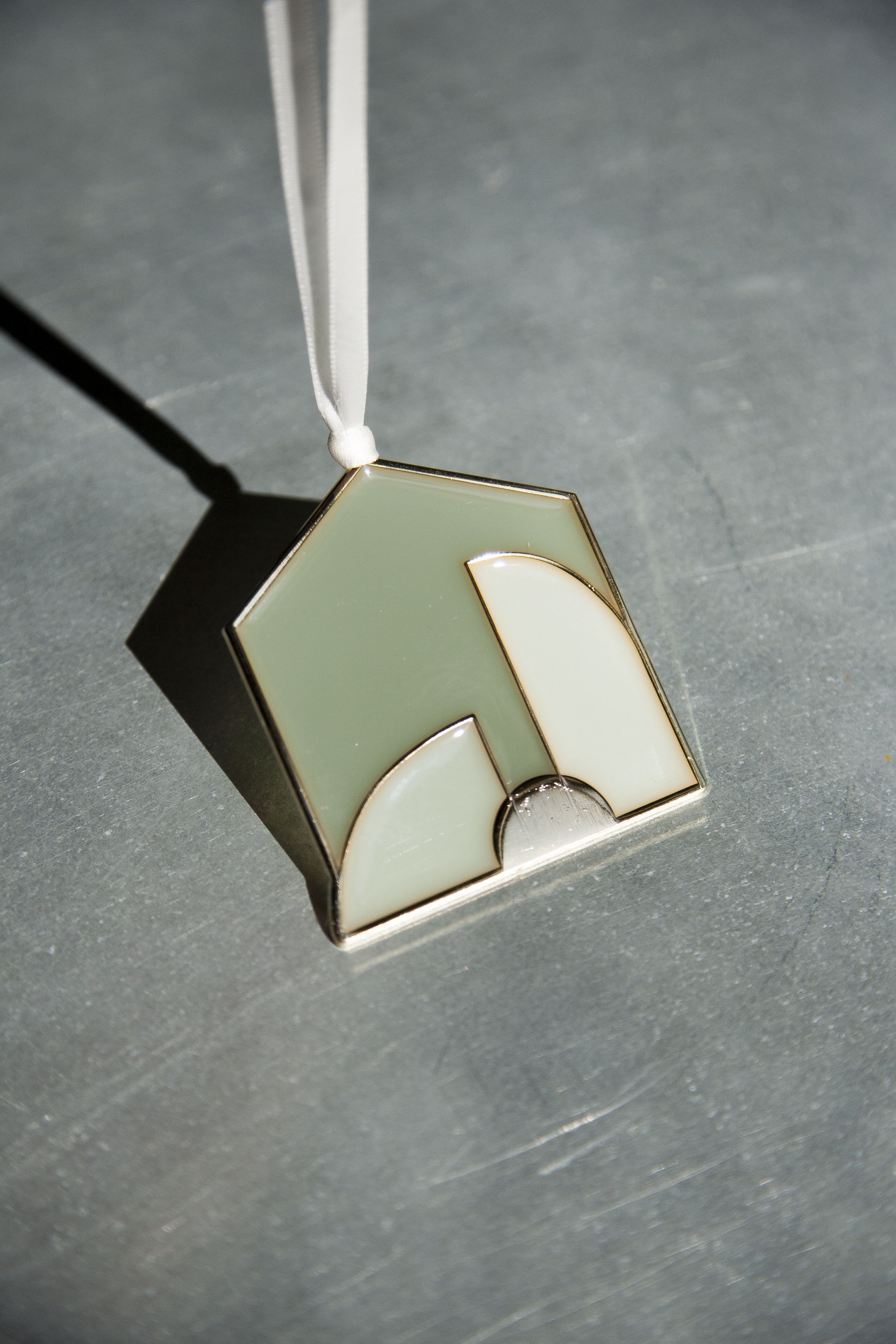 SZKLO GLASS - MODERN NATIVITY ORNAMENT - 11.jpg