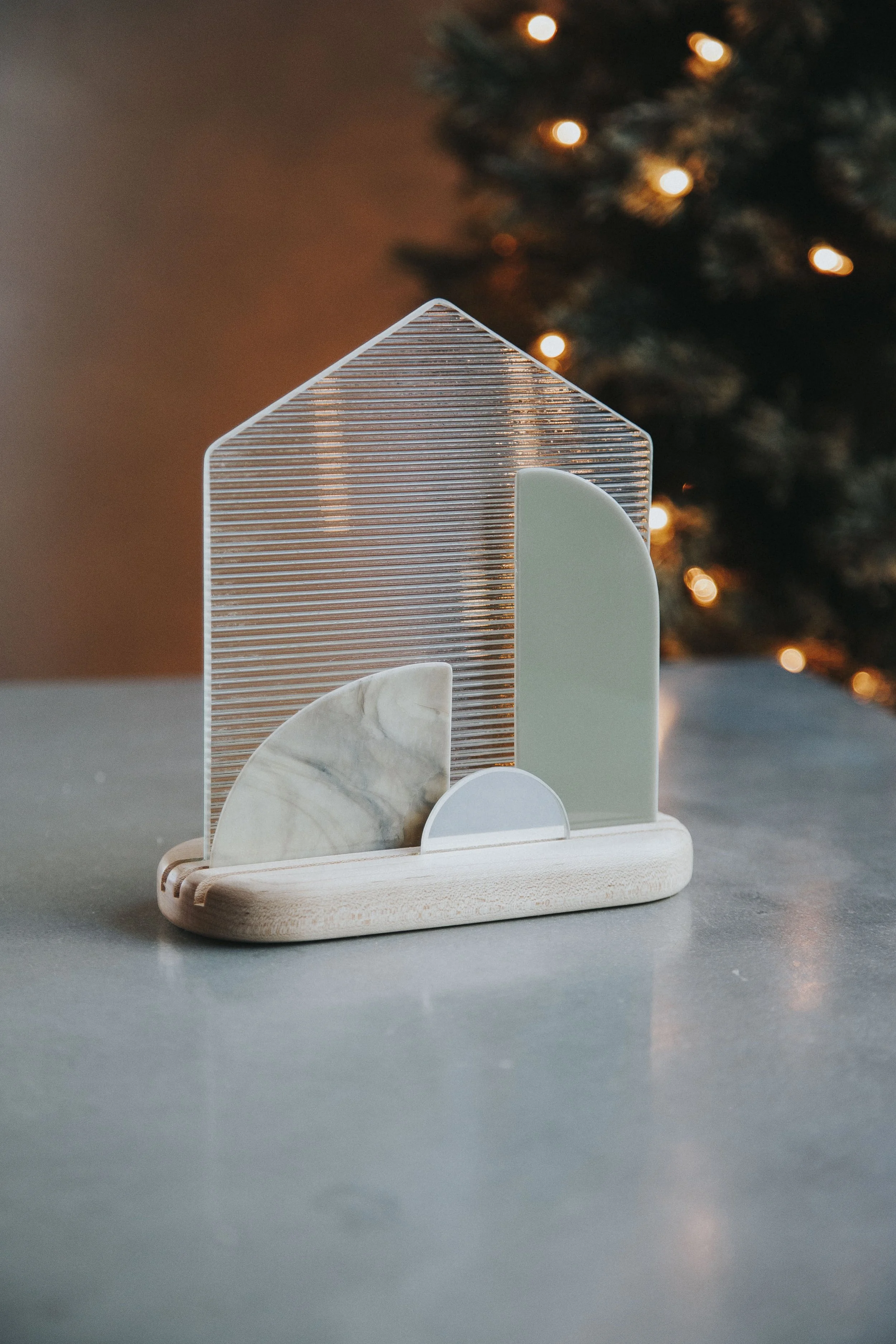 SZKLO GLASS - LARGE NATIVITY CENTERPIECE - 12.jpg