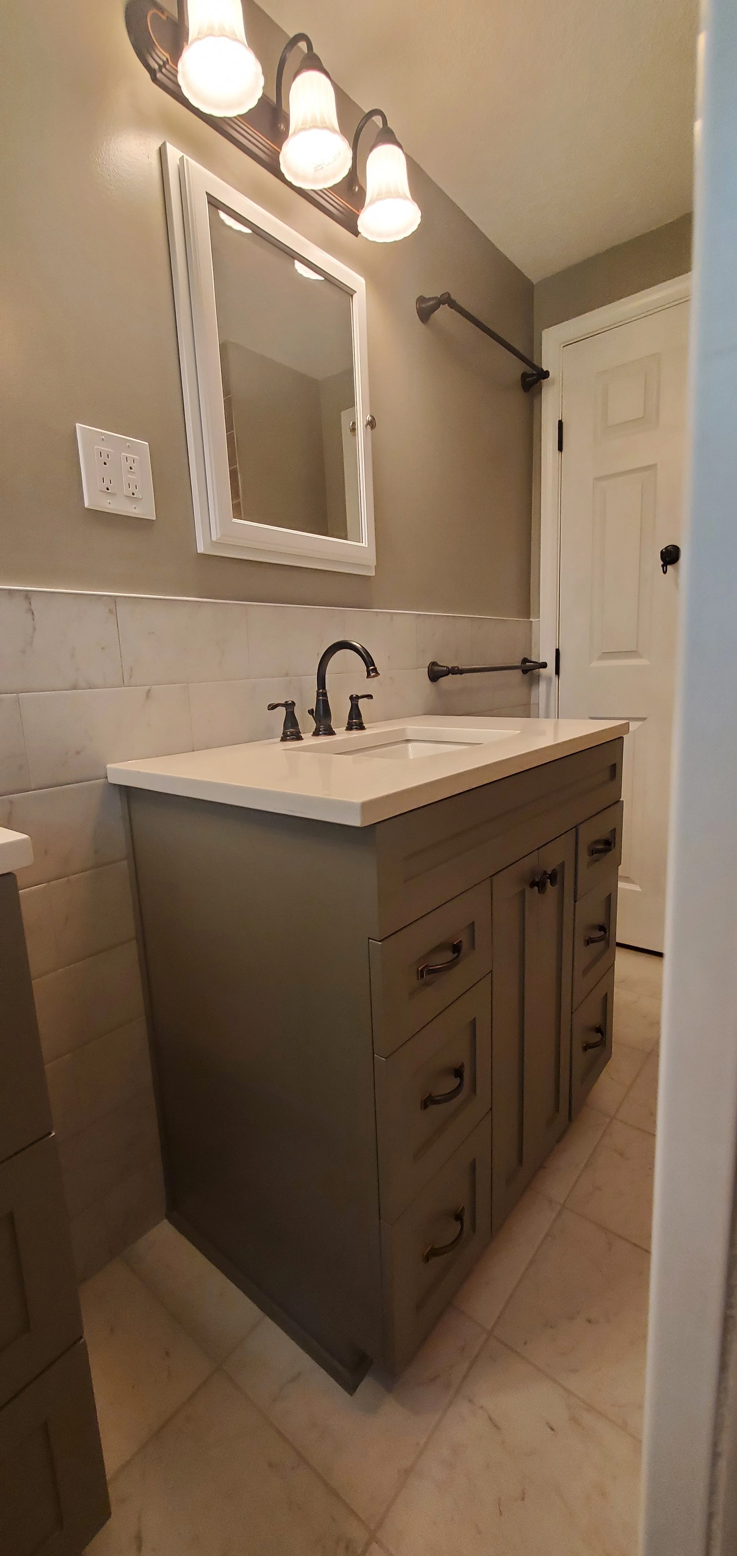 Modern Bathroom