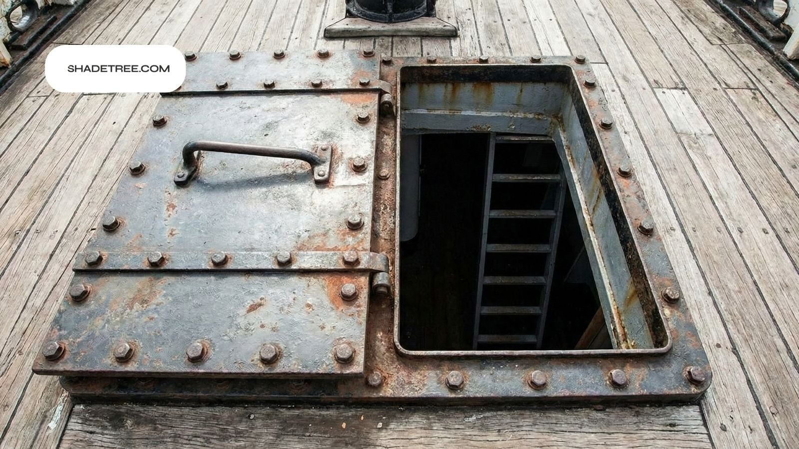 what is a hatch door with metal hatch