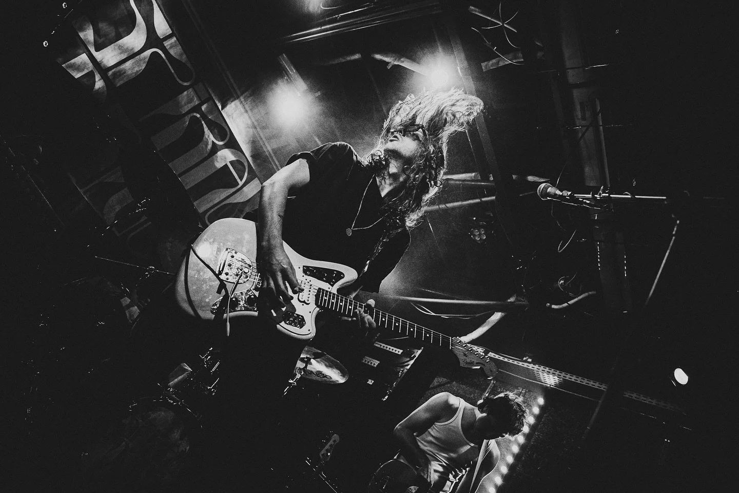 Chamb&eacute;ry, tu &eacute;tais tr&egrave;s bon et incroyable!🍷 
So many people, such vibes&hellip; We honestly didn&rsquo;t expect that. Now we&rsquo;re already in Paris. Tonight we&rsquo;ll be playing at @supersonic.records and it looks like it&r