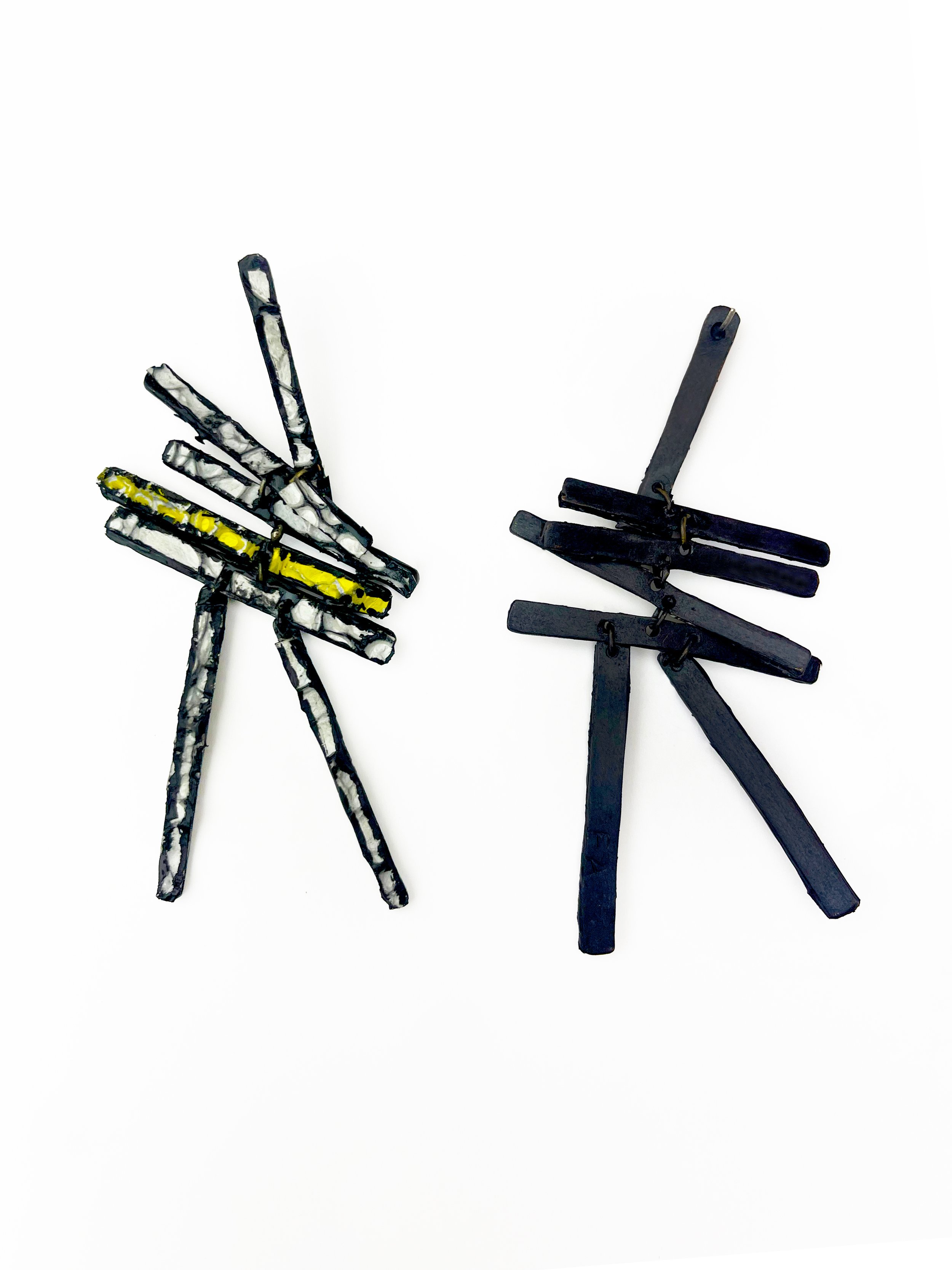 SHOP_EINAT COHEN_LINE DROP EARRINGS4.jpg