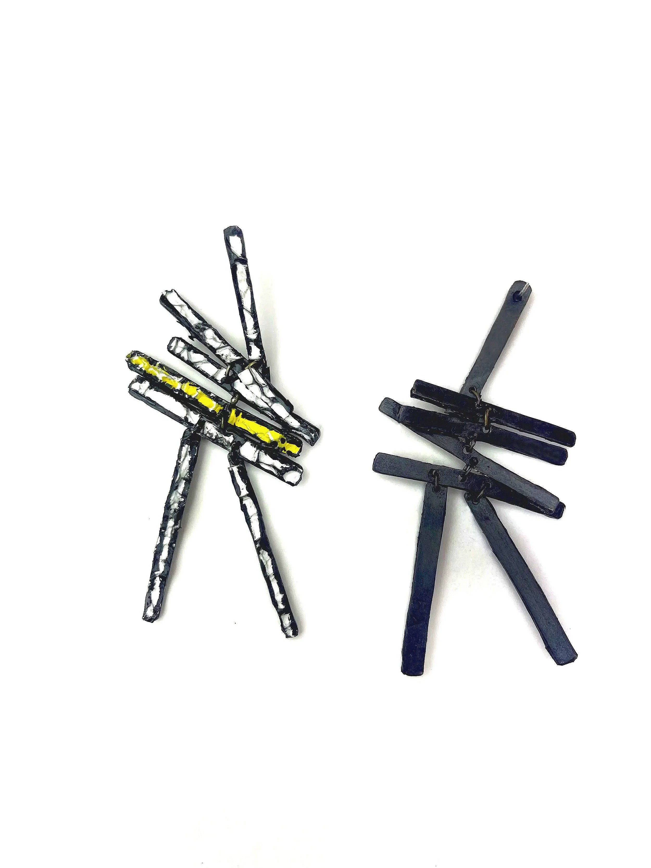 SHOP_EINAT%252BCOHEN_LINE%252BDROP%252BEARRINGS4.jpg