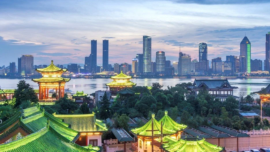 Exploring the Rise of Technology Startups in China: From Centralized Control to Government Guided Entrepreneurship?