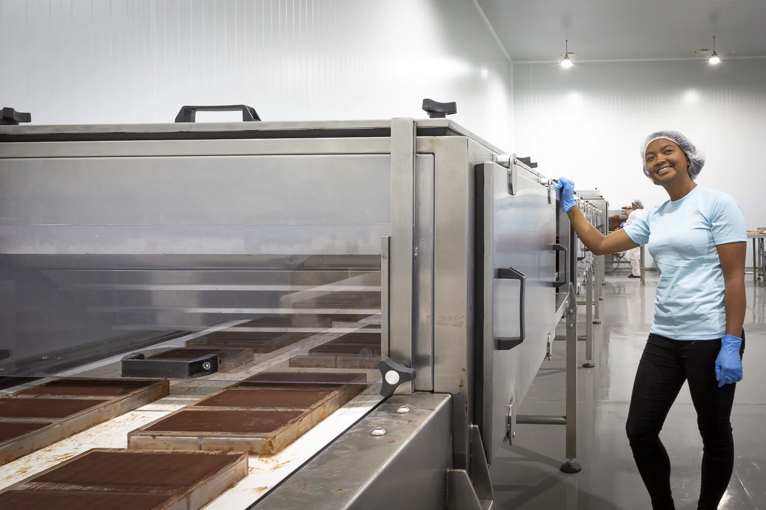 M5_Heirloom chocolate headed into the cooling tunnel .jpg