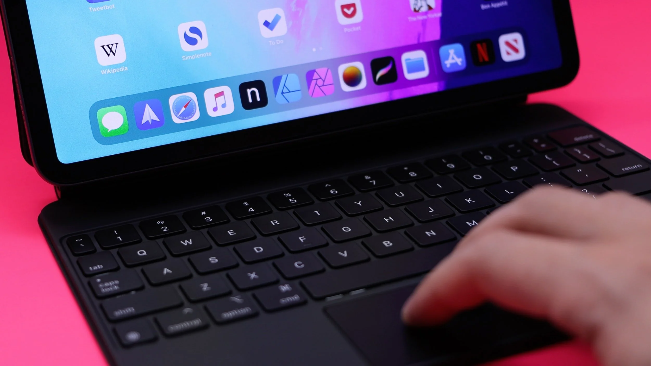 Geeking Out: Home Screen and Shortcuts set up with iPadOS 15 Public Beta