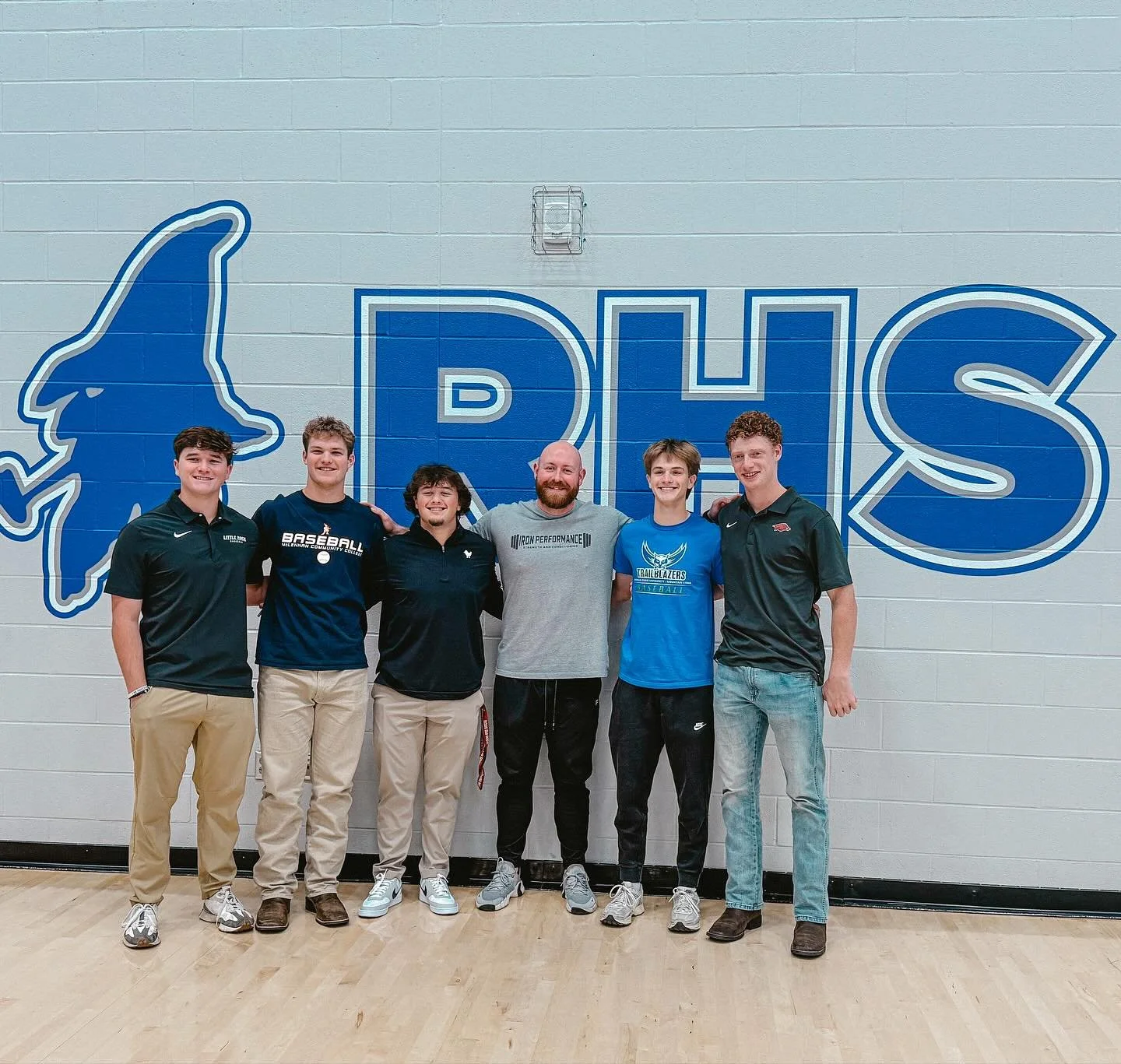 These athletes show up week in and week out so it&rsquo;s only right I show up for them on their big day!
.
.
Couldn&rsquo;t be more proud of these kids. I&rsquo;ve been with @ironperformancenwa for about a year and a half now. I&rsquo;ve known some 