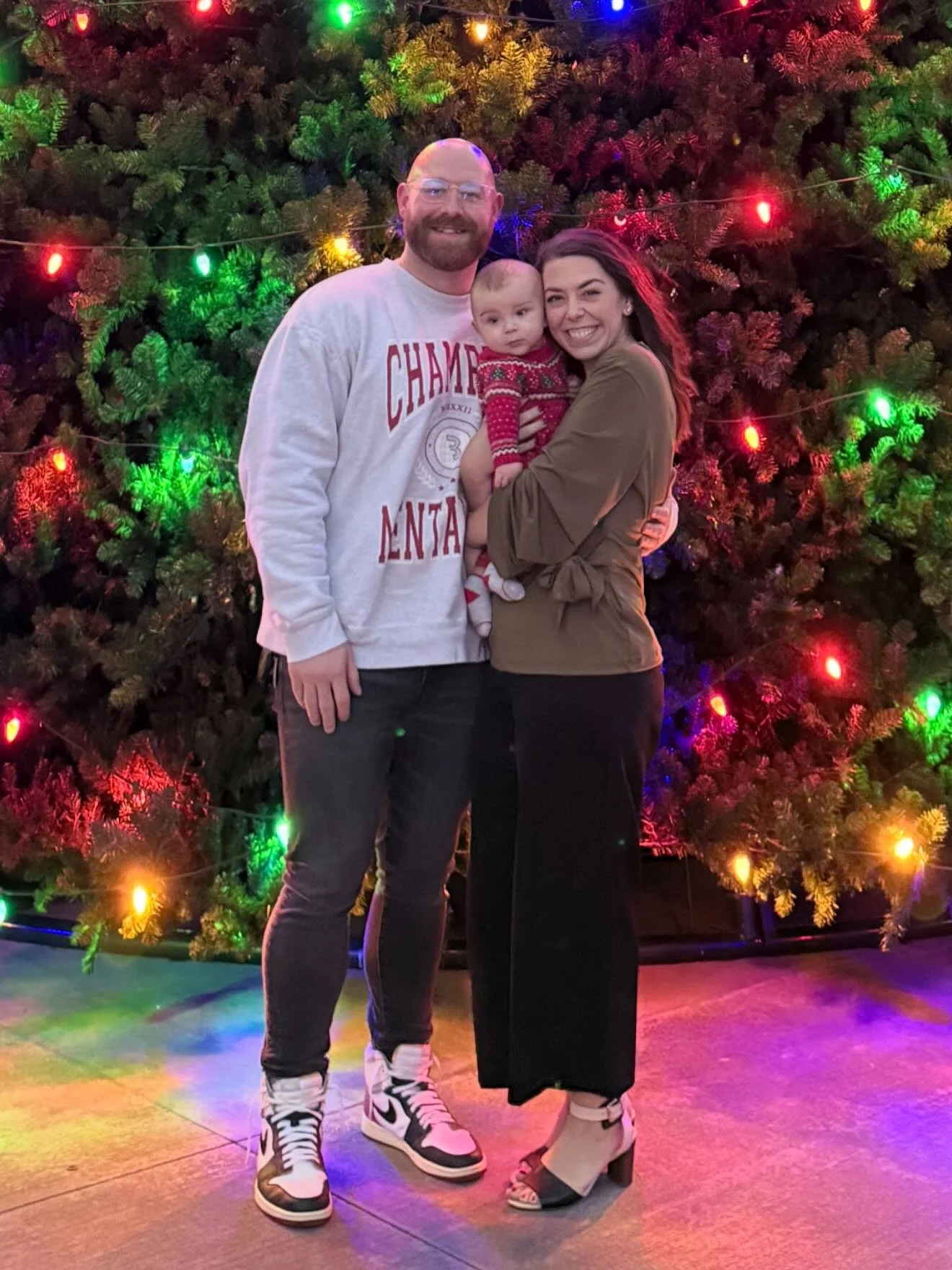 Christmas 2025 did not disappoint ❤️ my heart is full and, needless to say, Banks is everybody&rsquo;s favorite little human. @alicat_wolly and I are beyond blessed.
.
.
.
#christmas2025 #family #dadlife