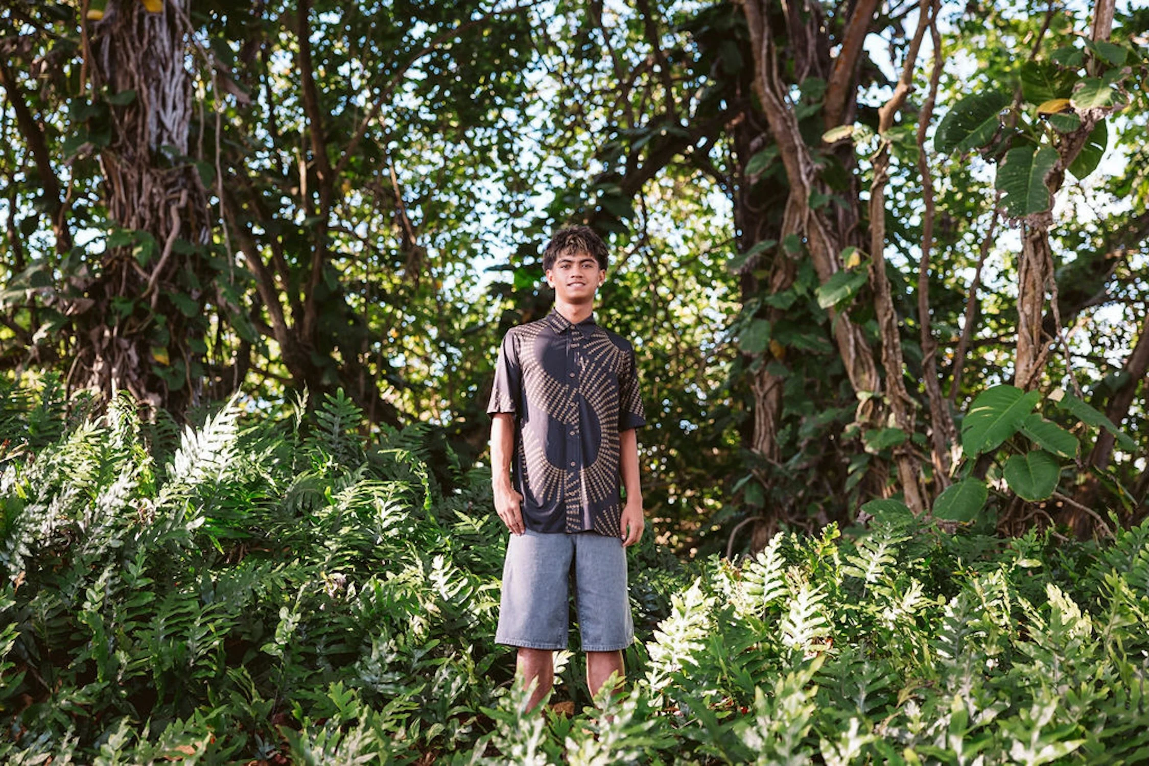 Hilo, Hawaii Senior Portraits - 3.jpg