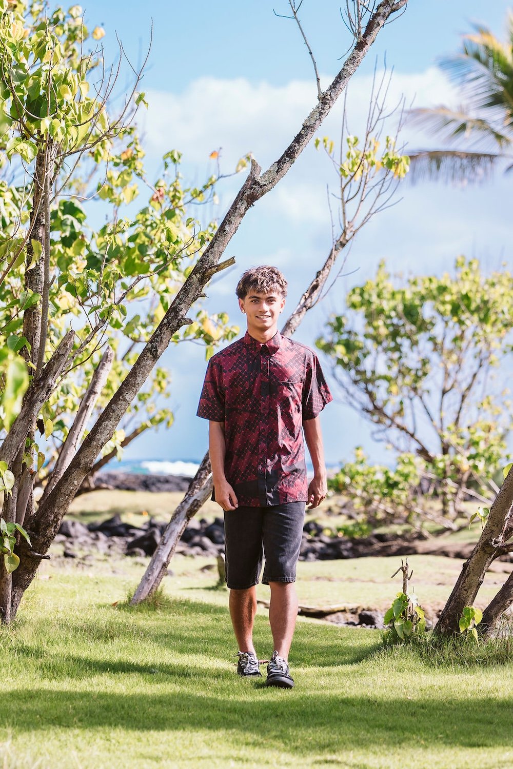 Hilo, Hawaii Senior Portraits - 10.jpg