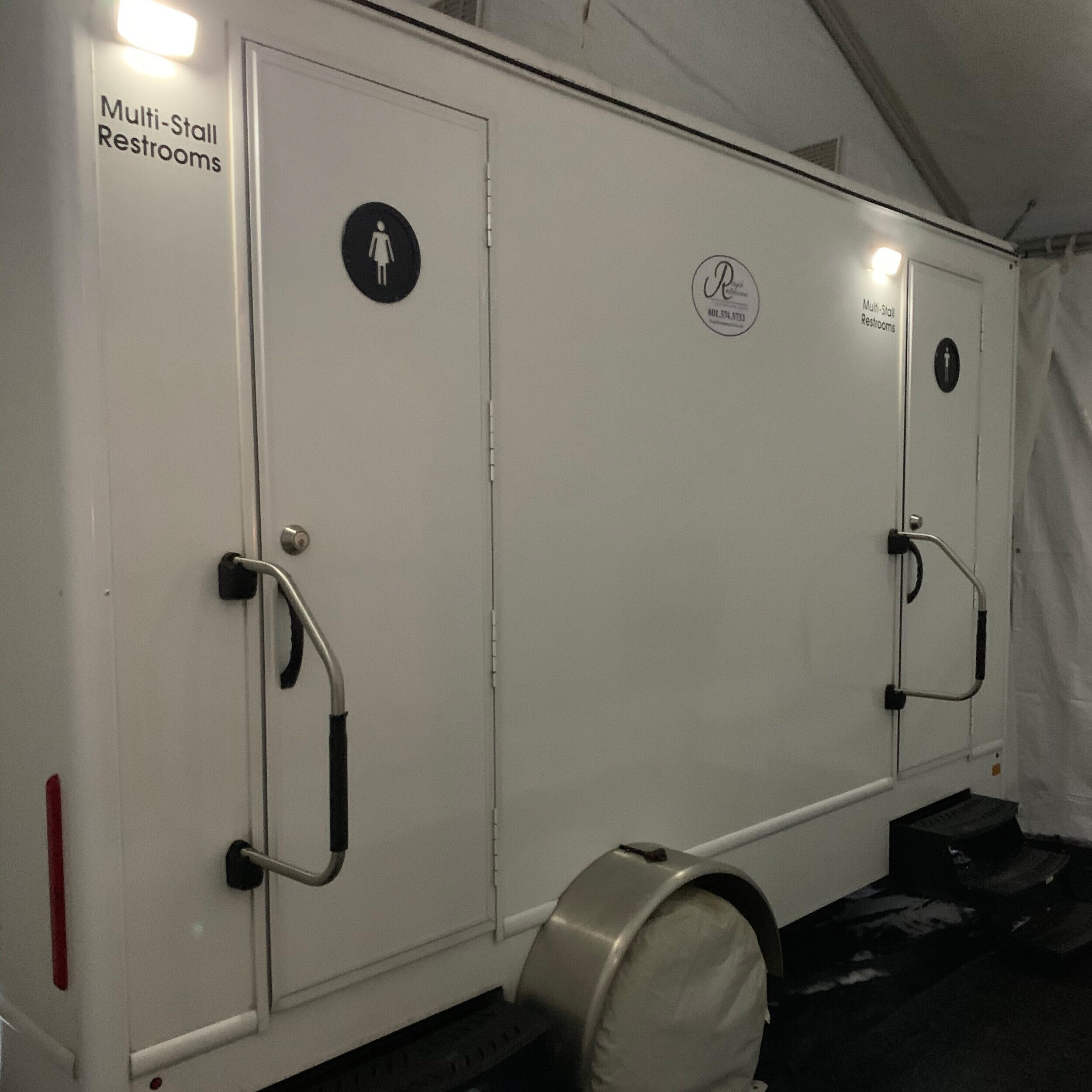 4+stall+inside+tent+setup.jpg