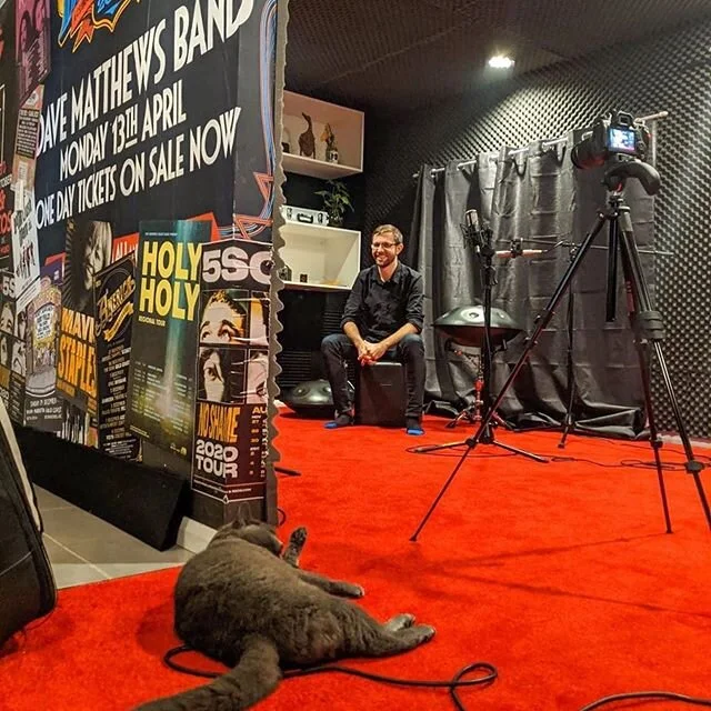 #Repost @liondancerecords 🙌🏻
・・・
Diego living the dream on this rainy Sunday afternoon on the GC! Front row seat in studio with @lockyhawkins 🎶💛🐾
.
#liondancerecords @majelenmusic @courtney_oliver1